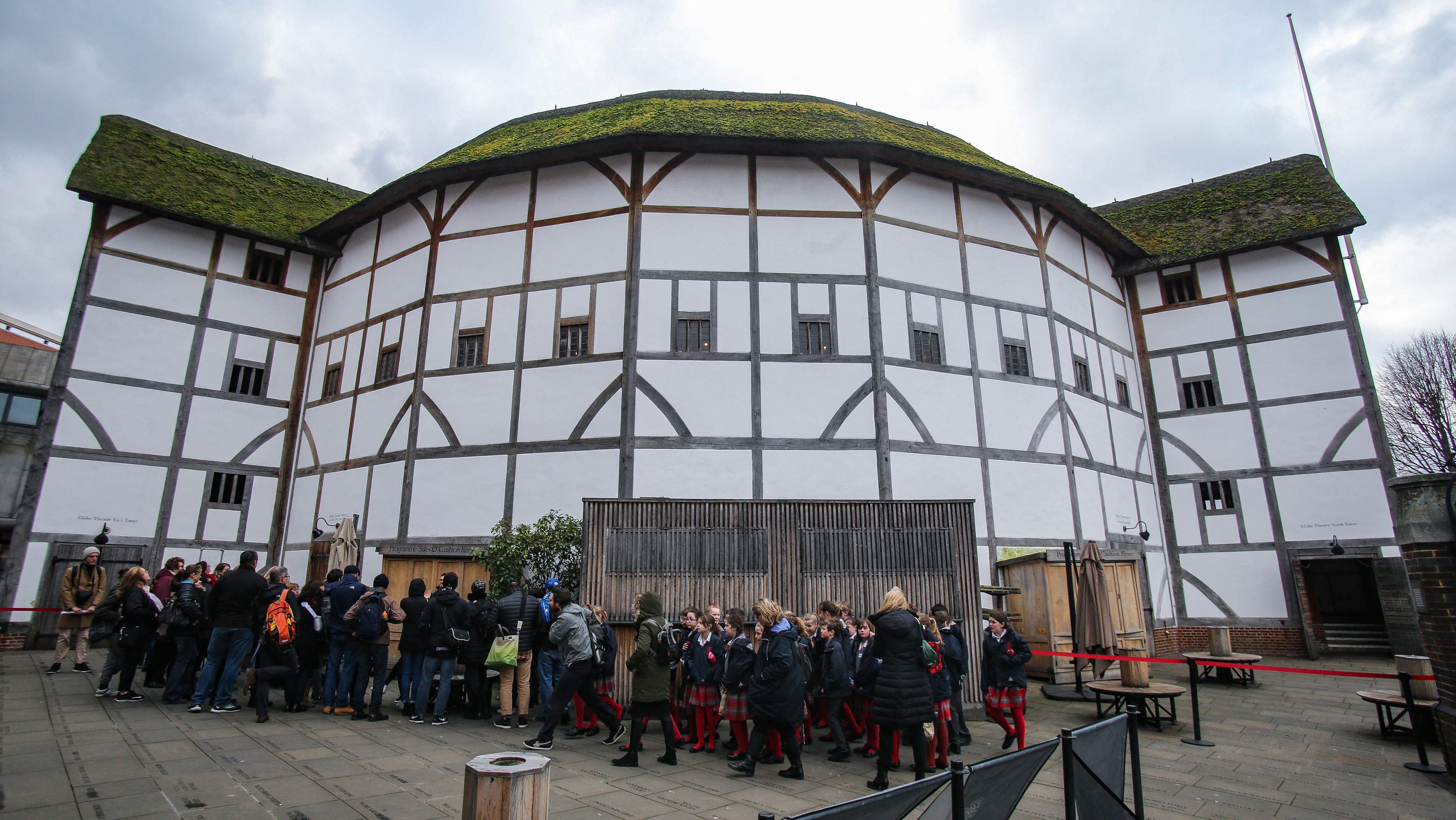 Nembináris karakter lesz Jeanne d’Arc a londoni Globe színpadán