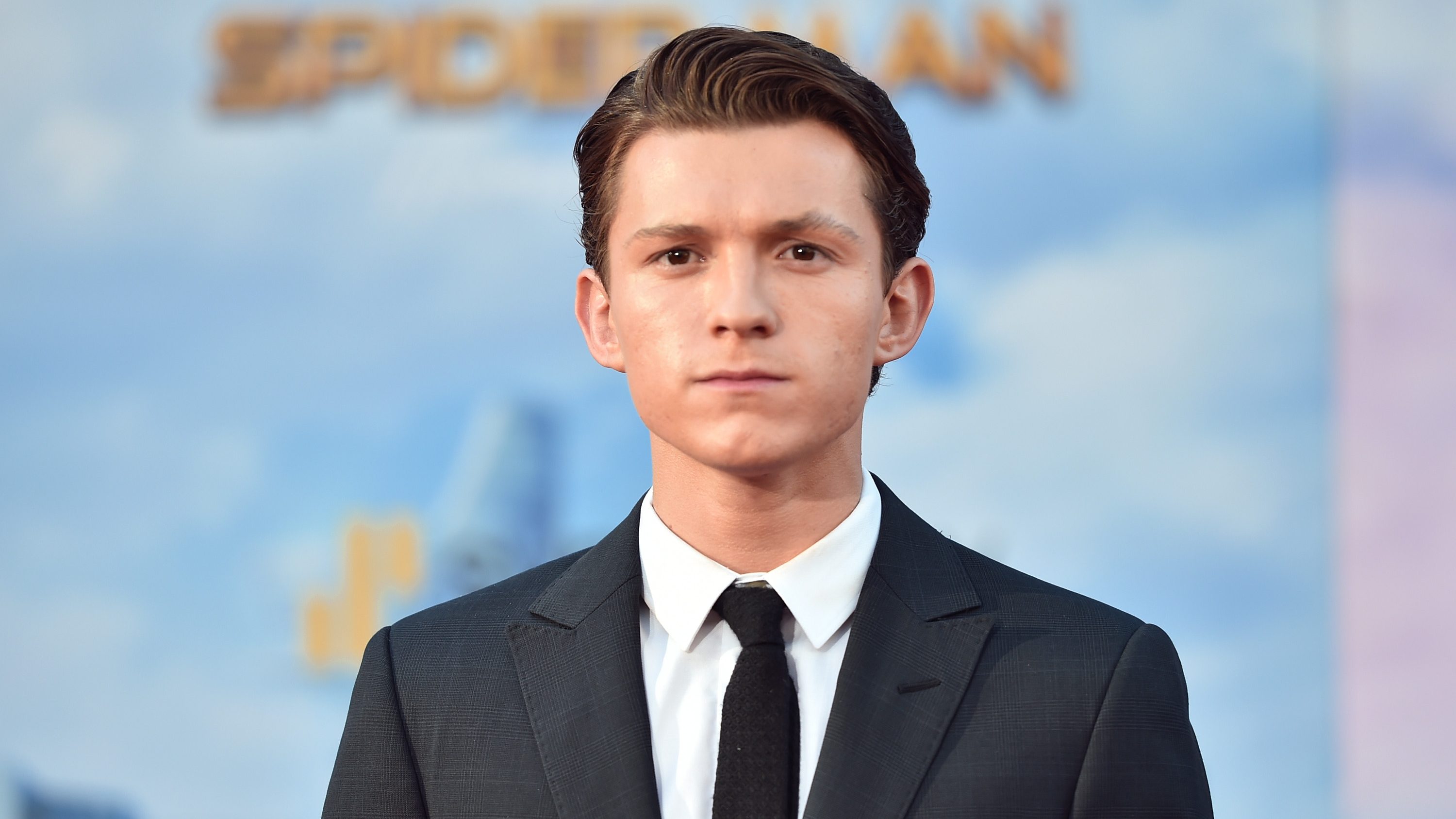 Tom Holland a mentális egészsége érdekében törli az Instagramot és a Twittert