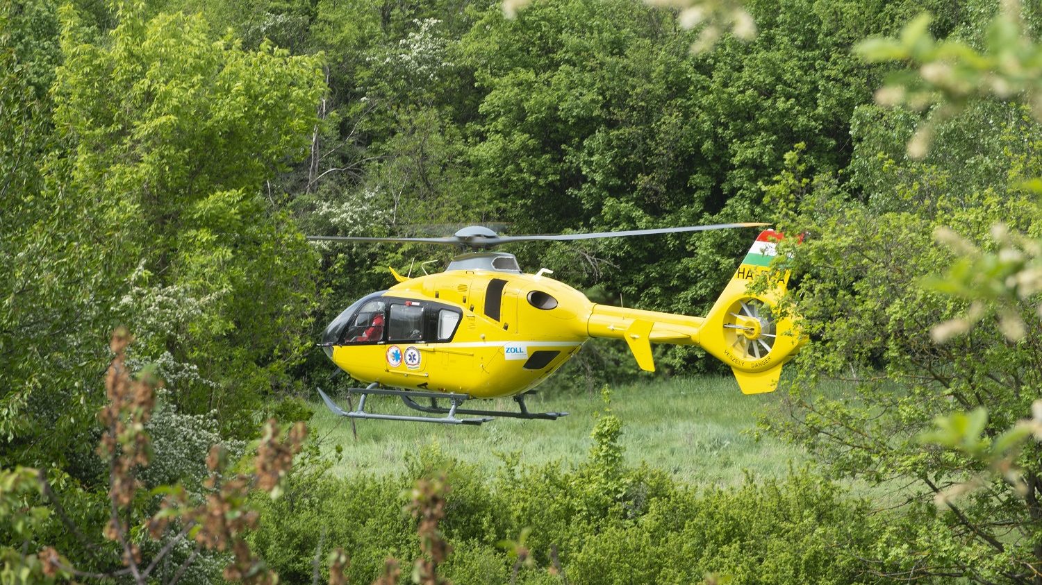 Nem tudta a mentőhelikopter a fonyódi leszállóhelyet használni, mert alkalmatlan a placc