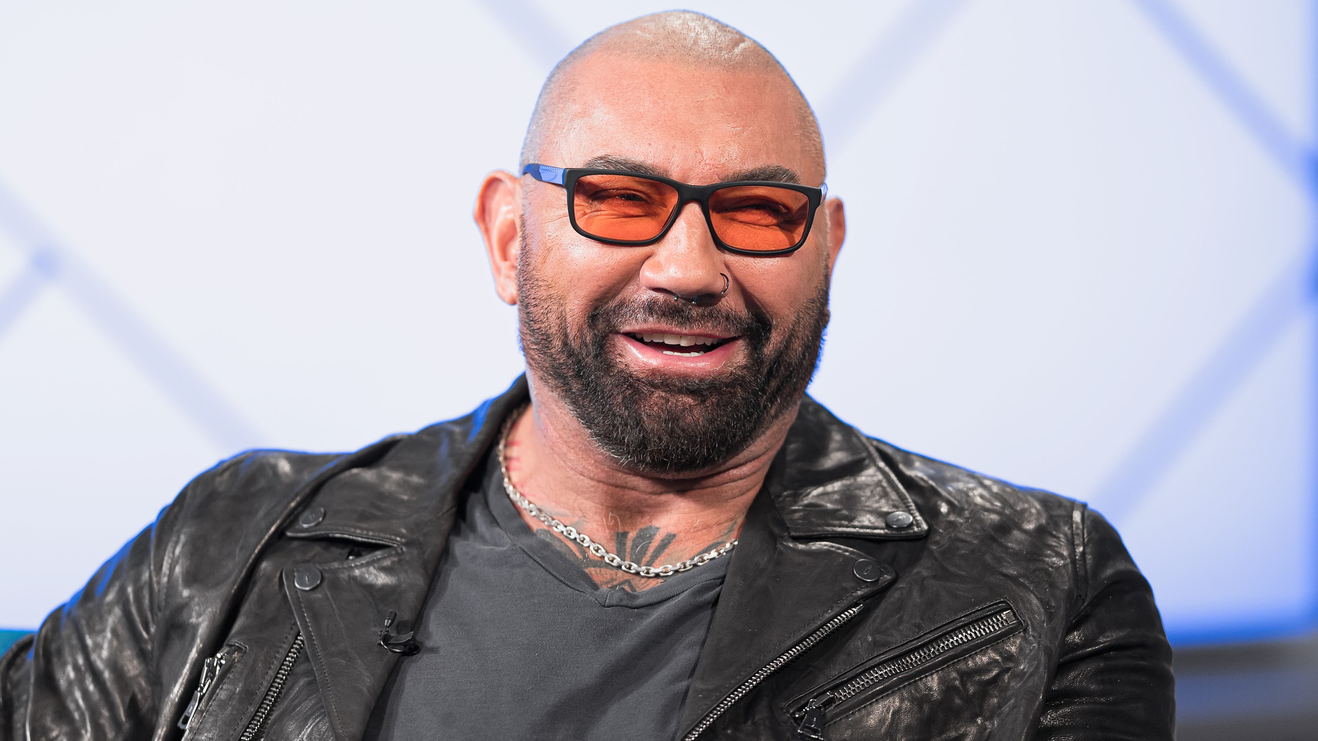 Budapestre érkezett Dave Bautista, a feladott csomagjairól ez már nem mondható el