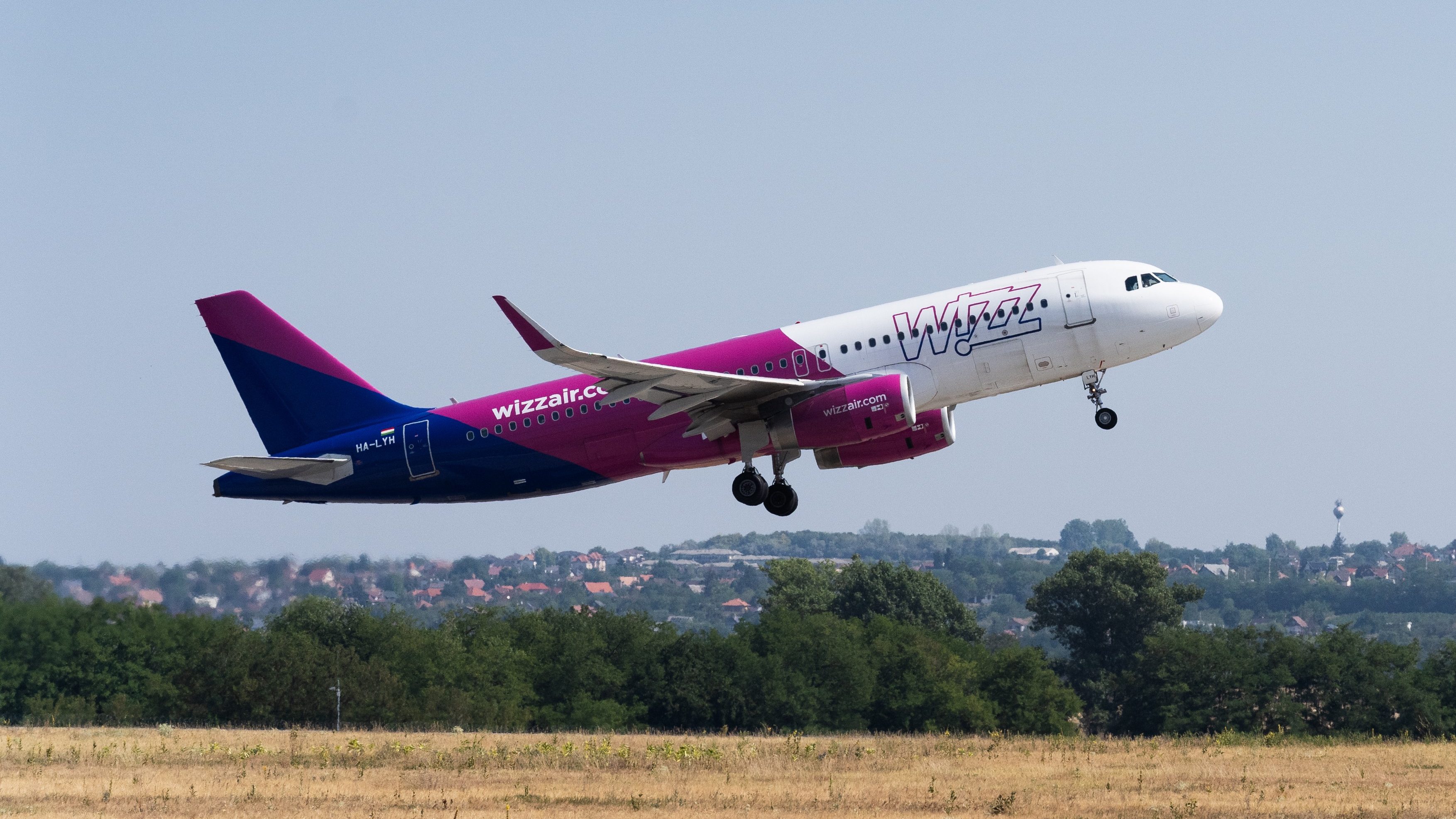 A Wizz Airrel szemben is megindult a fogyasztóvédelmi eljárás