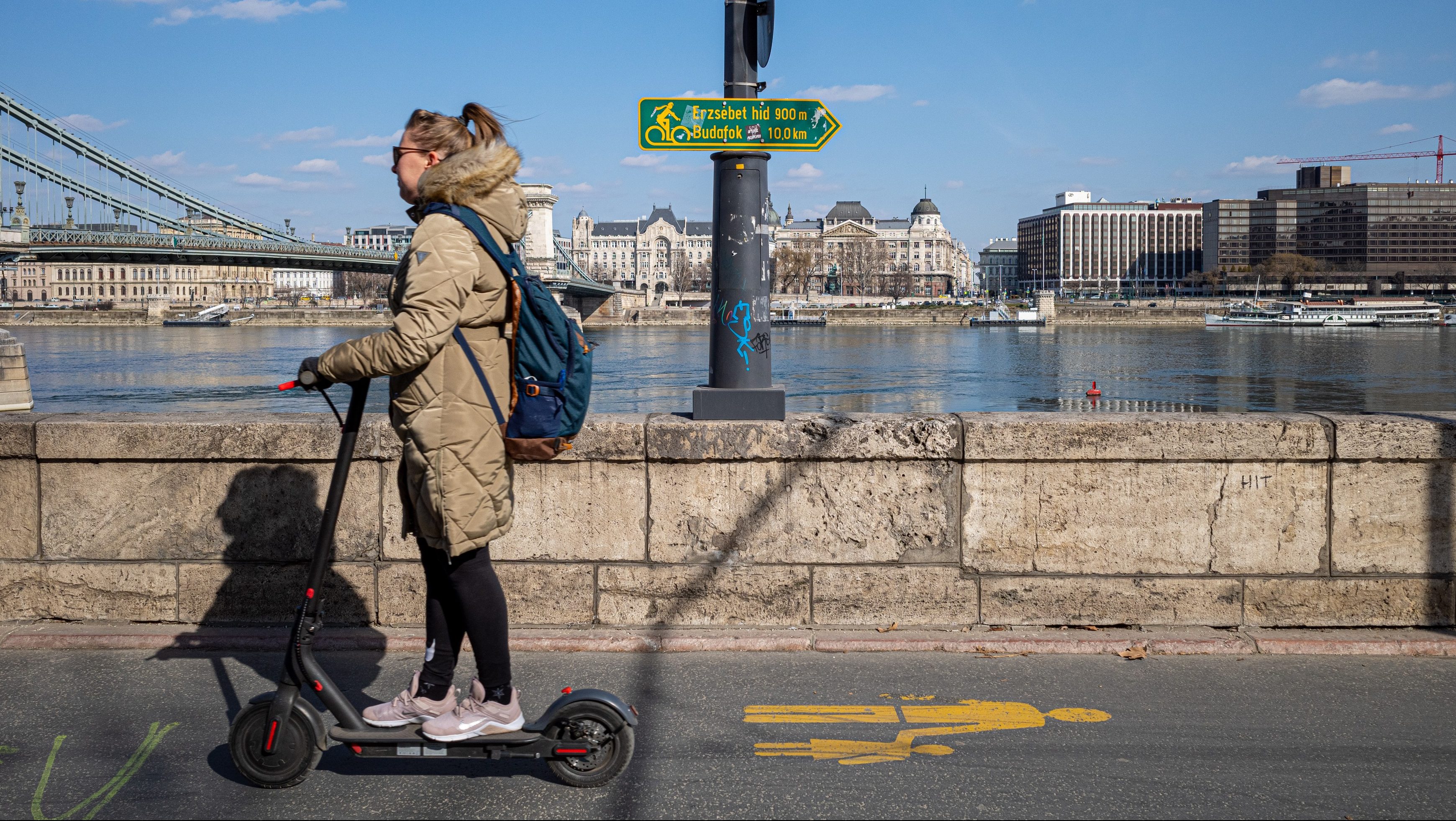 Letiltják az elektromos rollereket a járdáról – Stockholmban