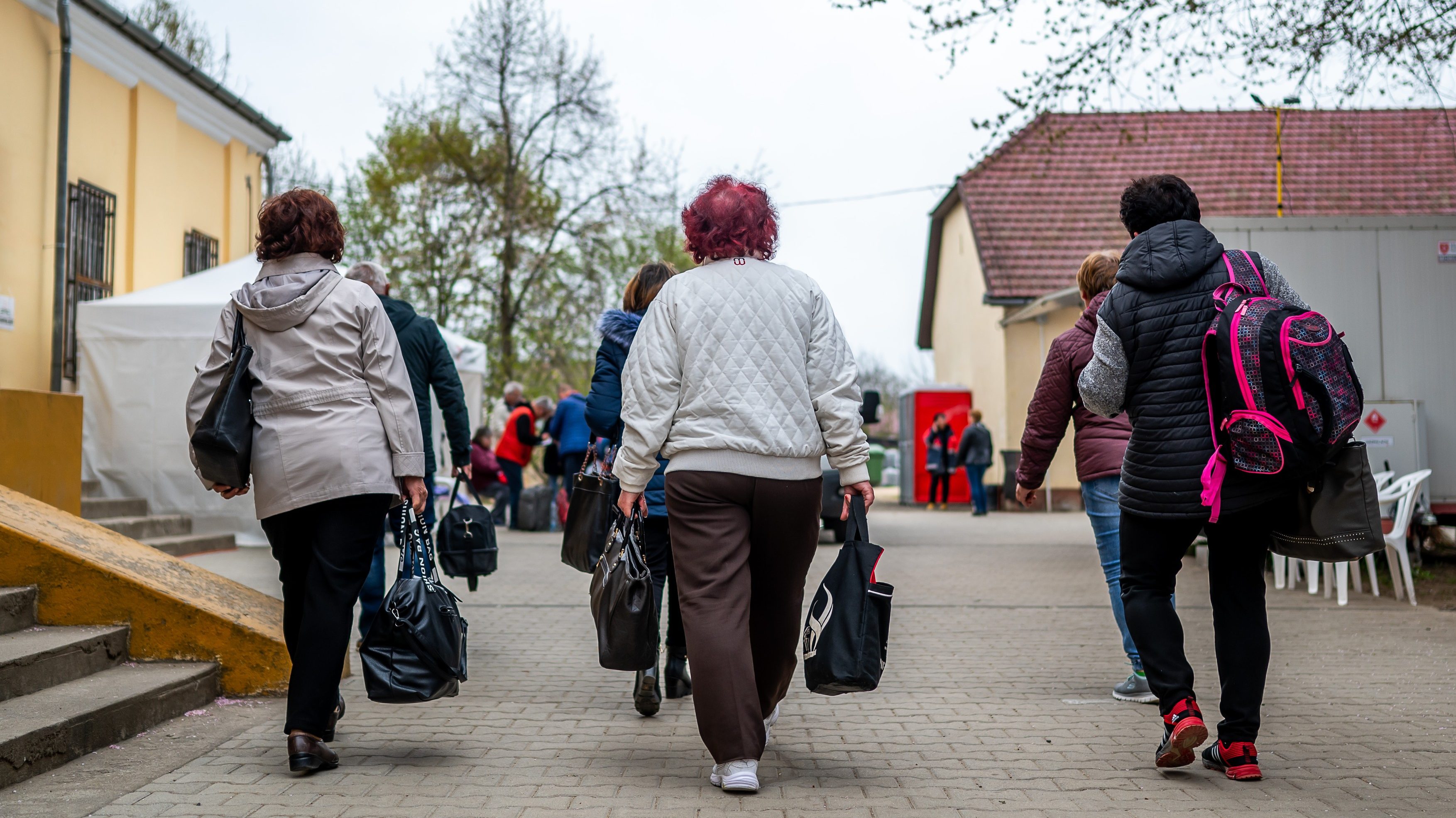 20 ezer ukrán menekült érkezett szombaton