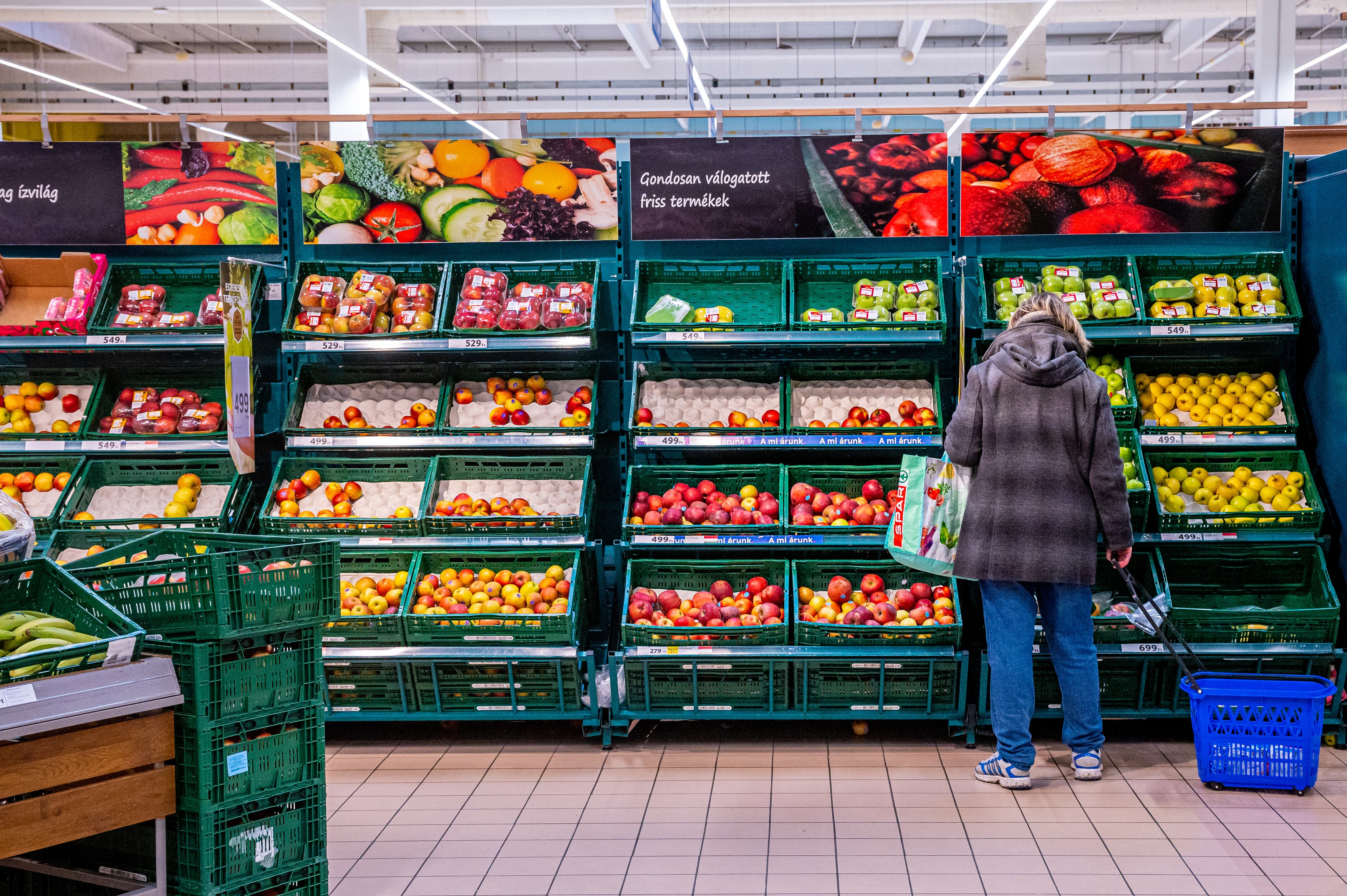 Zöldség és gyümölcshiány jöhet a boltokban az energiaválság miatt