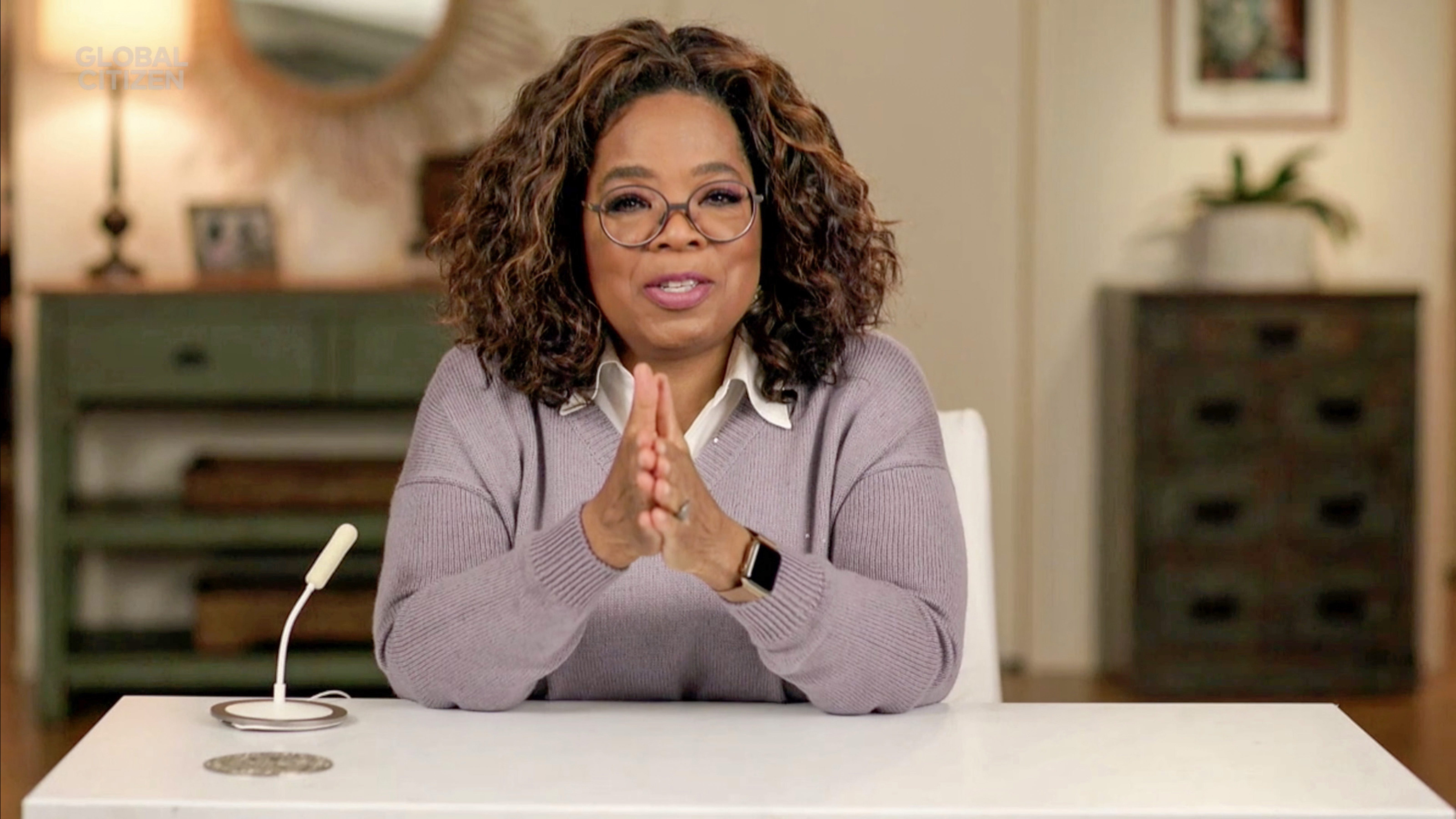 Oprah Winfrey reméli, hogy a királynő halála közelebb hozza egymáshoz Vilmost és Harry-t