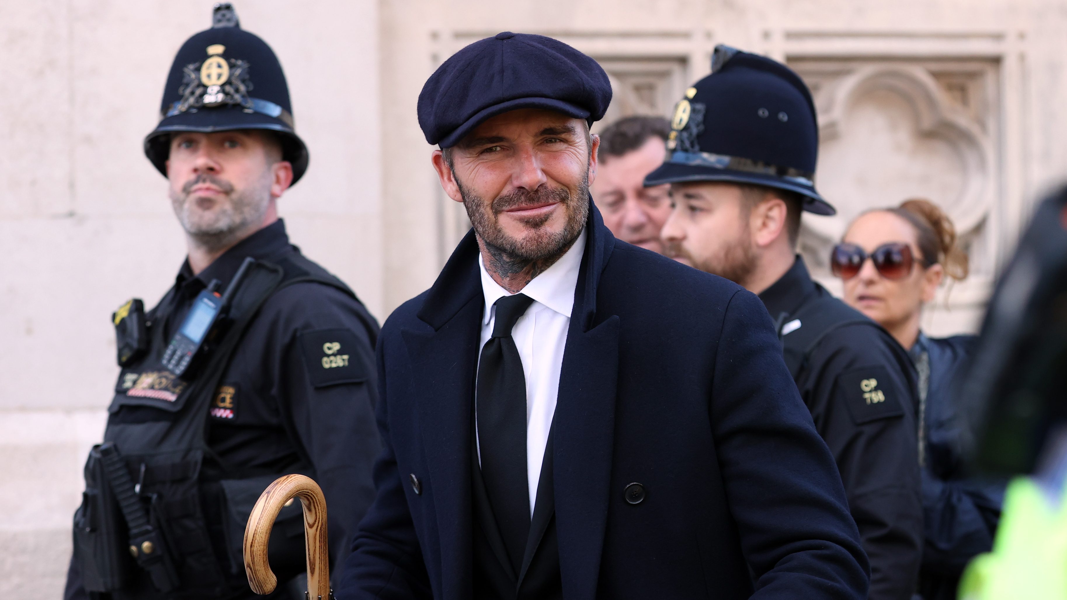 David Beckham 12 órát állt sorban, hogy megnézze II. Erzsébet királynő koporsóját