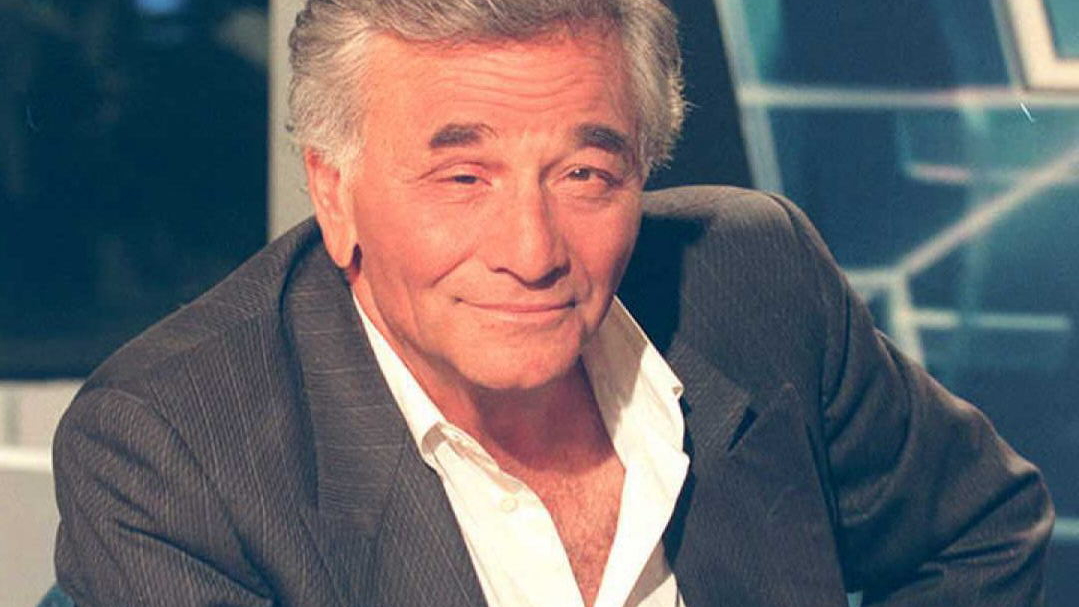 Üvegszemével leckéztette a bírót Peter Falk