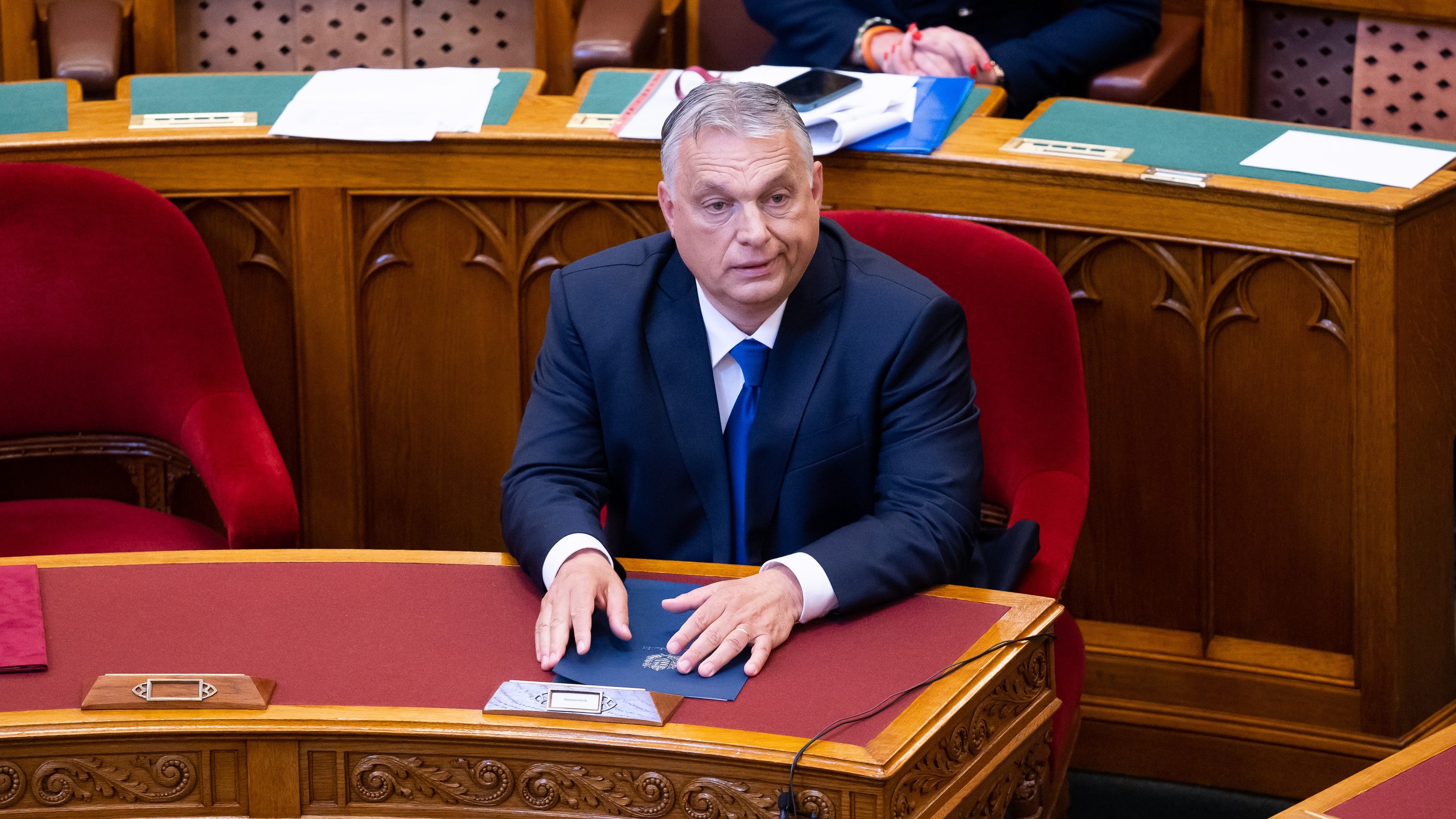 Elismerte a kormány, hogy Orbán és felesége honvédségi géppel utazott tavaly nyáron Rómába