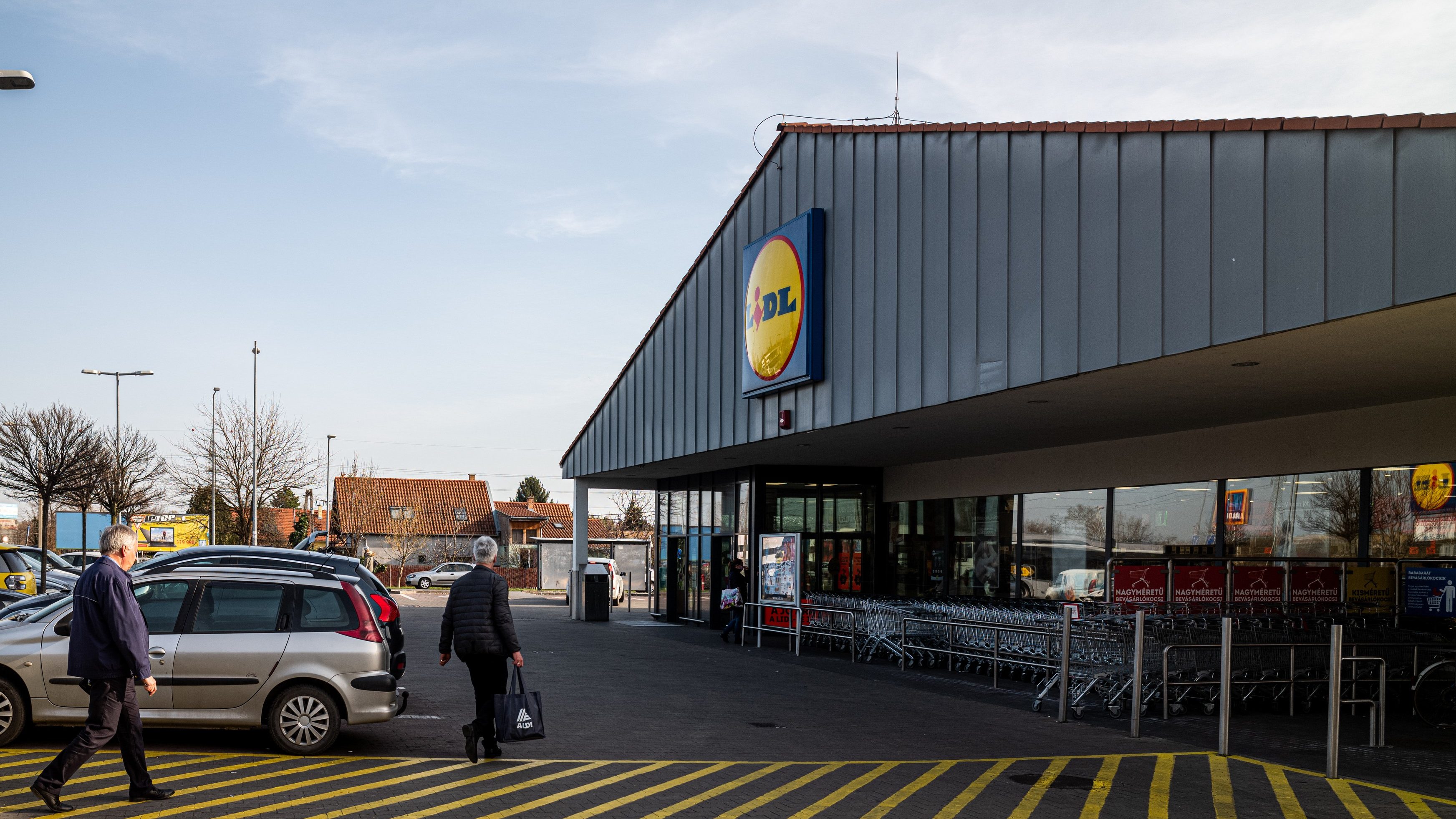 Attól tart egy nő, hogy kellemetlen megjegyzése miatt sose mehet vissza a Lidlbe vásárolni