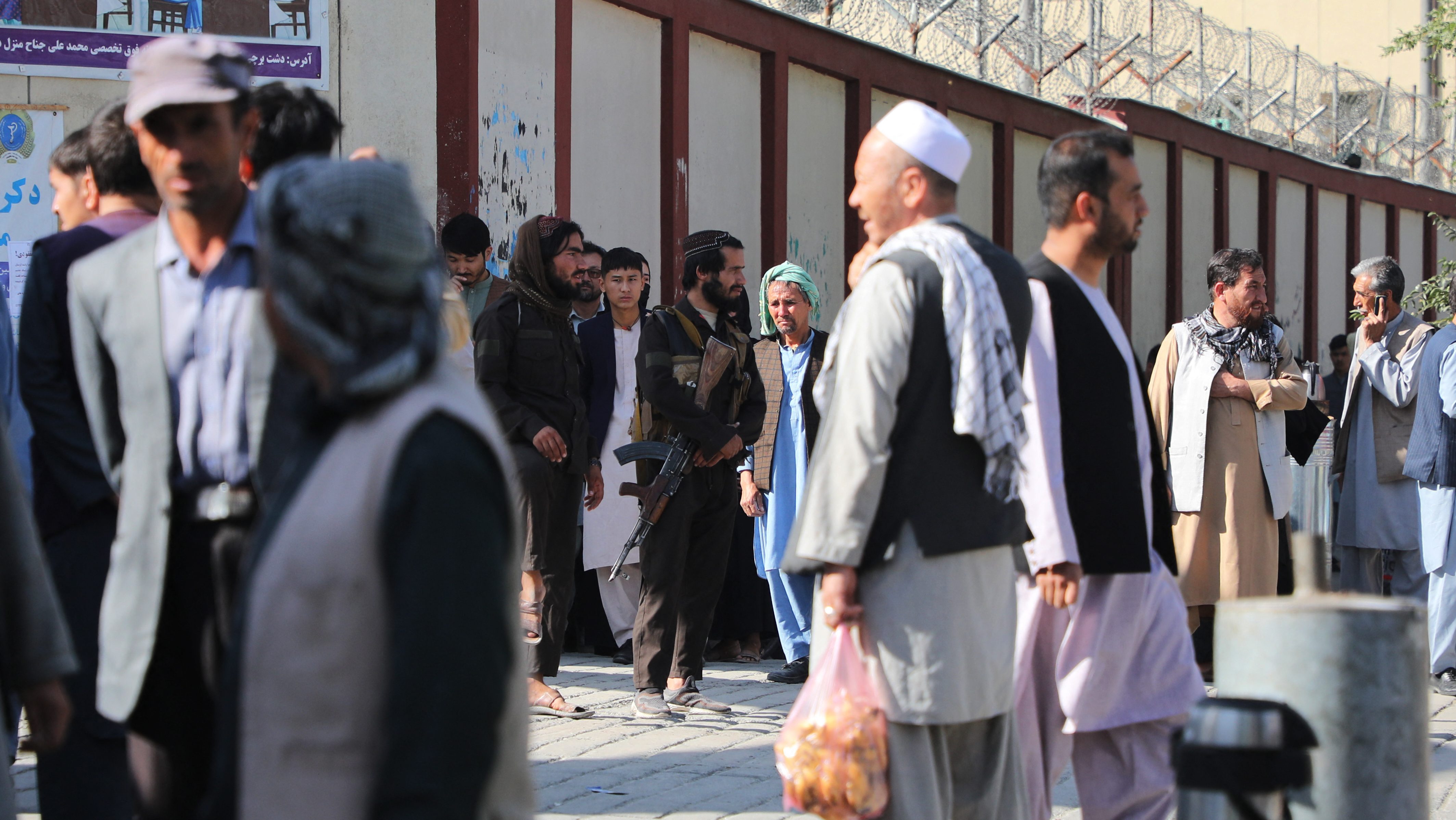 Öngyilkos merénylet történt egy kabuli iskolában, legkevesebb 19-en meghaltak