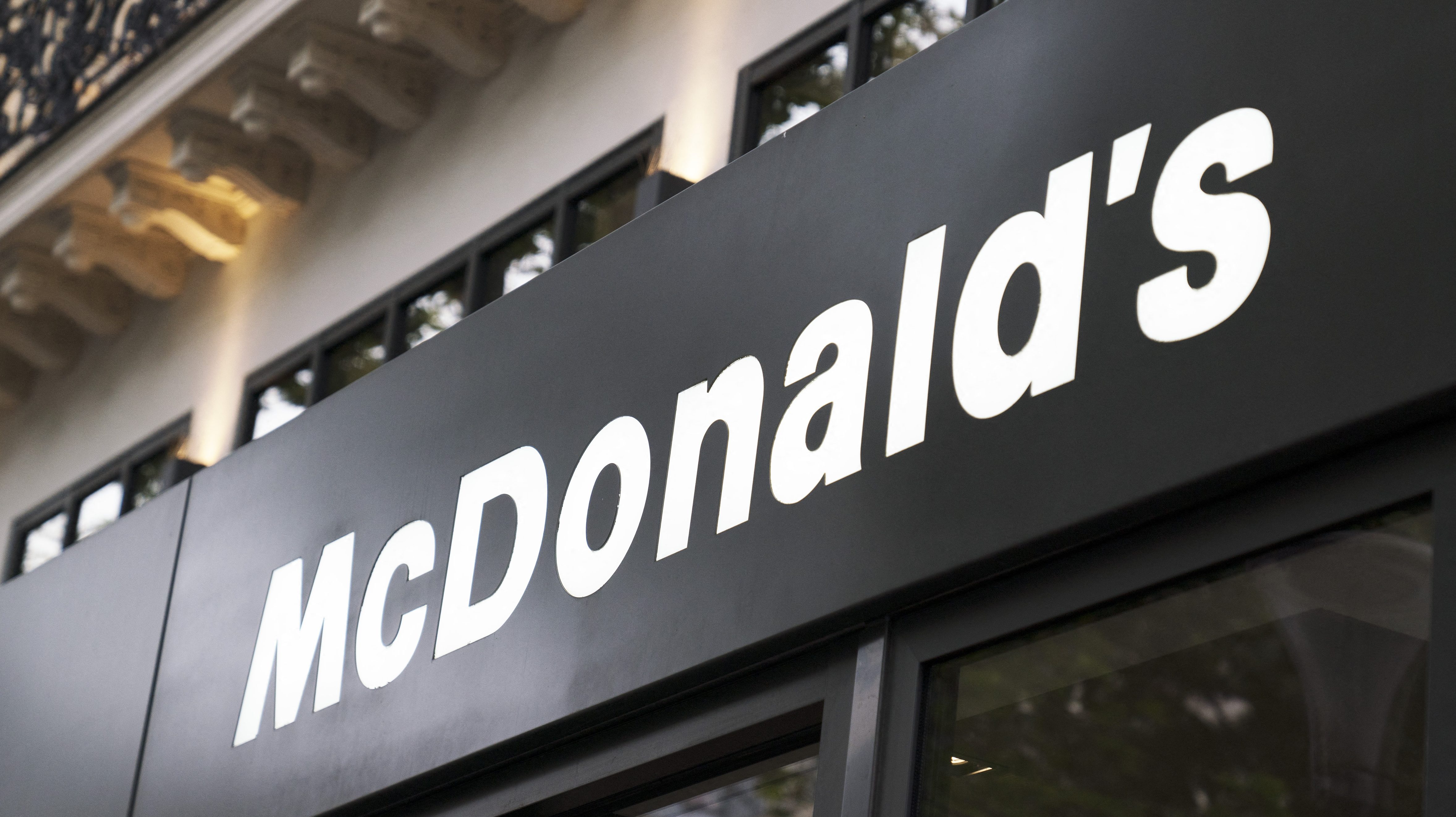 Felnőtteknek szánt Happy Meallel jön ki a McDonald’s