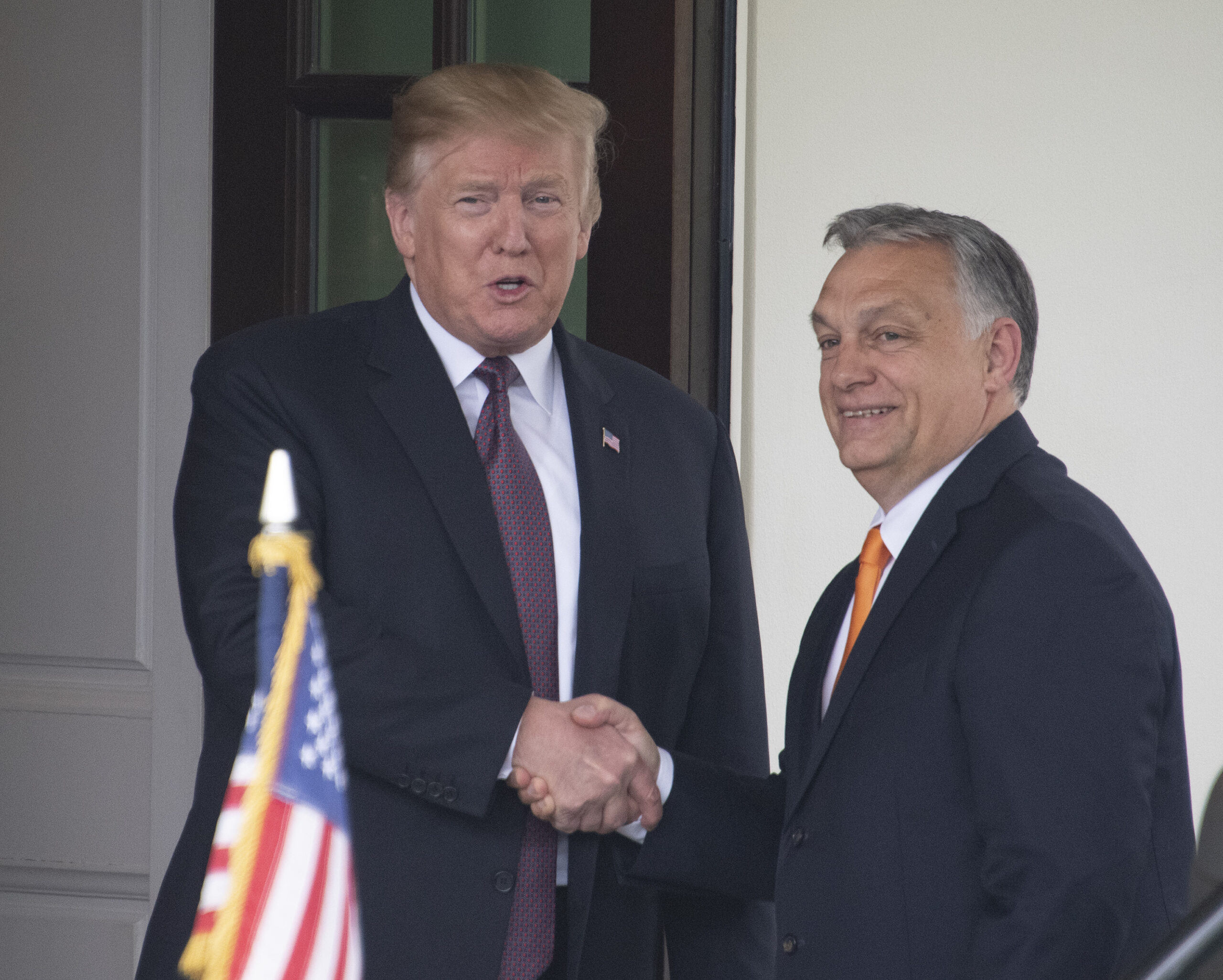 Musk megszavaztatja, hogy visszaengedje-e Trumpot a Twitterre, már Orbán is voksolt