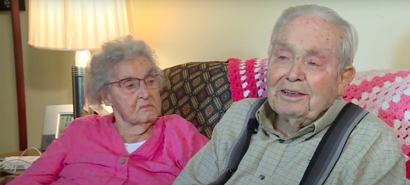 Pár óra különbséggel halt meg egy 100 éves amerikai házaspár, akik 79 évig voltak férj és feleség