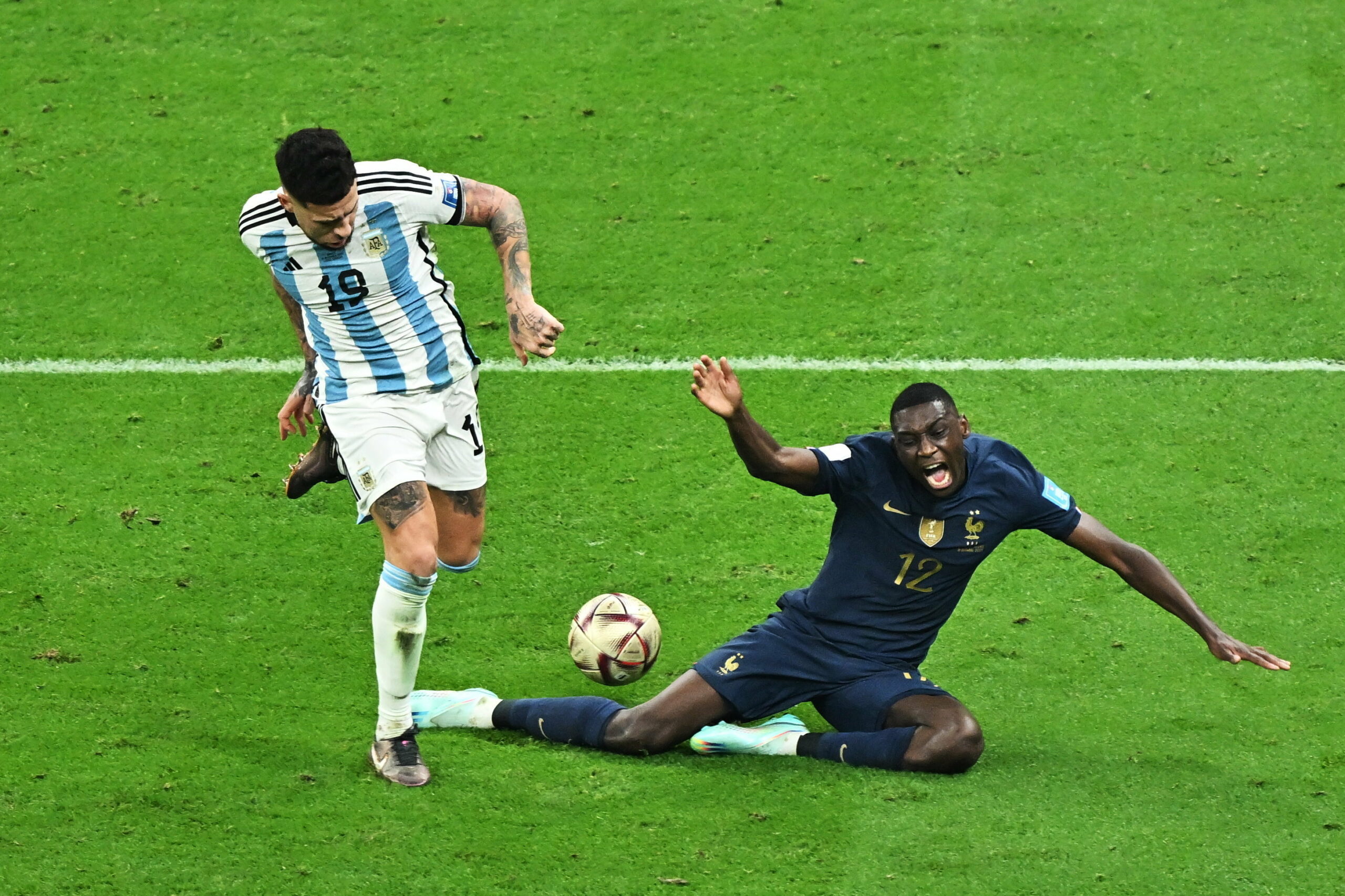 Egyenlítettek a franciák, óriási csatát vívnak az argentinokkal a vb–döntőben