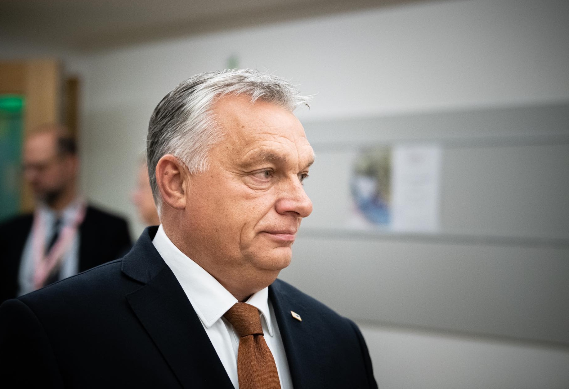 Orbán Viktor arról elmélkedik, mi történne, ha egy karácsonyi angyal eltörölné a szankciókat