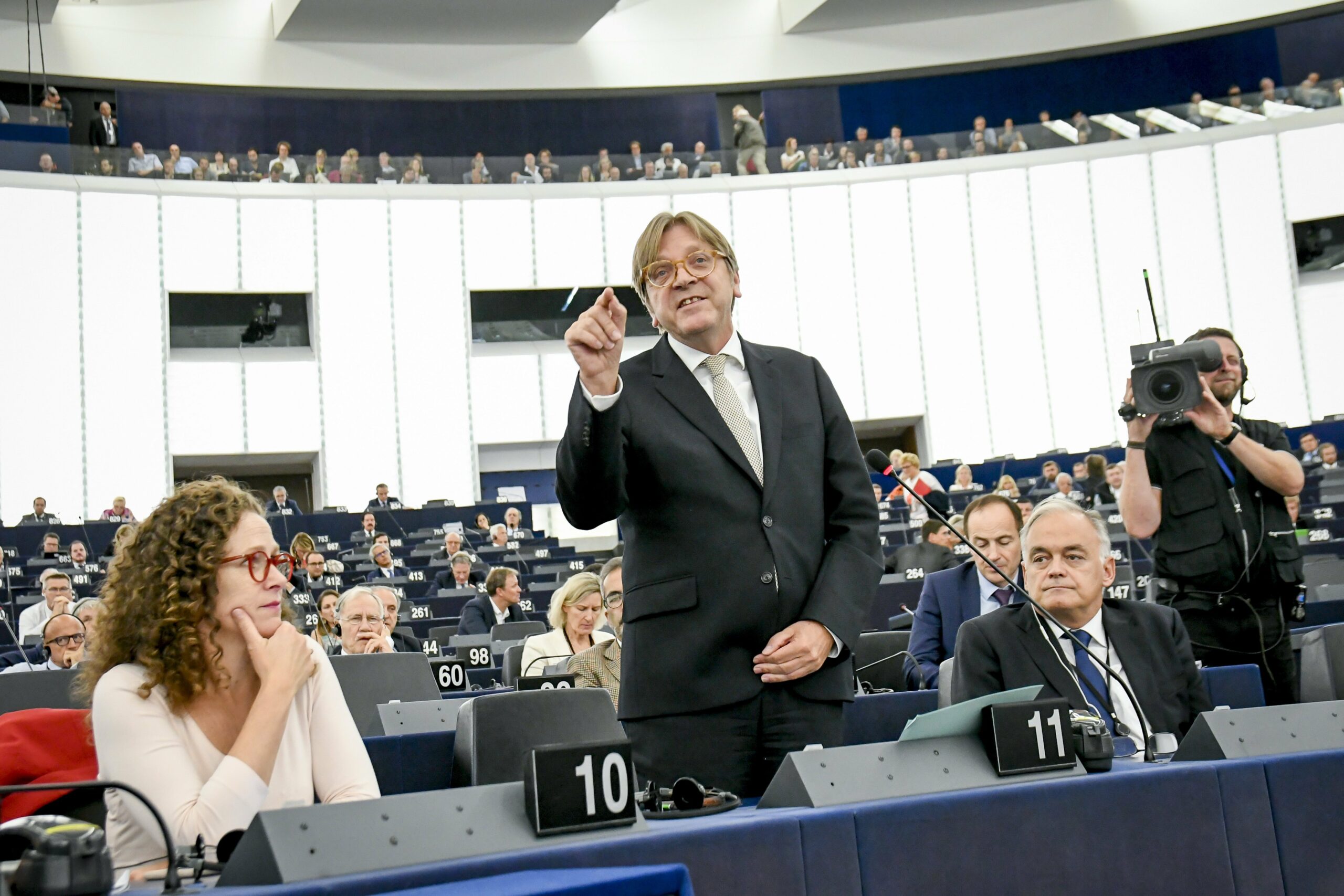Orbán Viktor egy áruló Guy Verhofstadt szerint