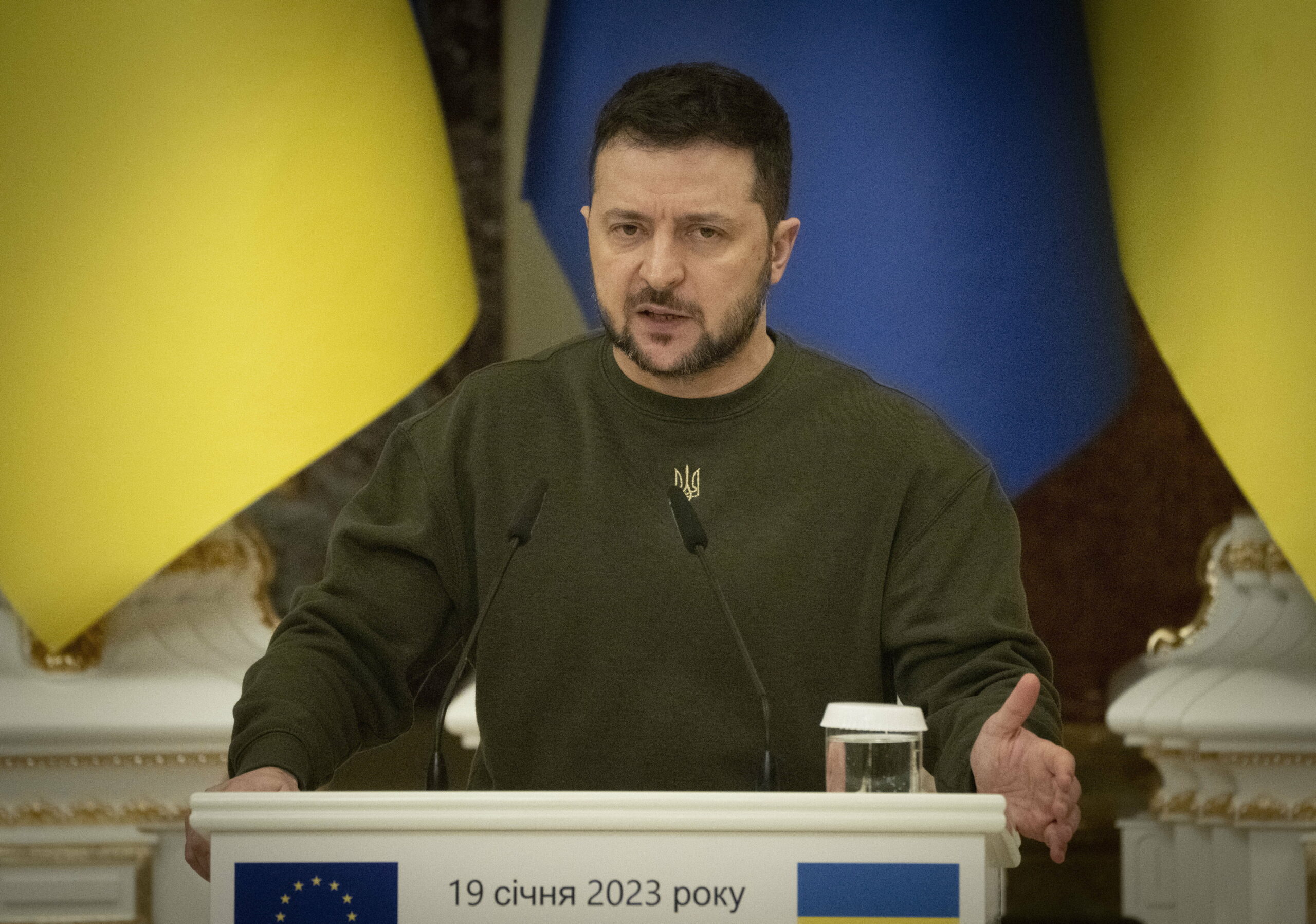 Dagad a korrupciós botrány Ukrajnában: lemondott az elnöki hivatal helyettes vezetője és a védelmi miniszter helyettese is