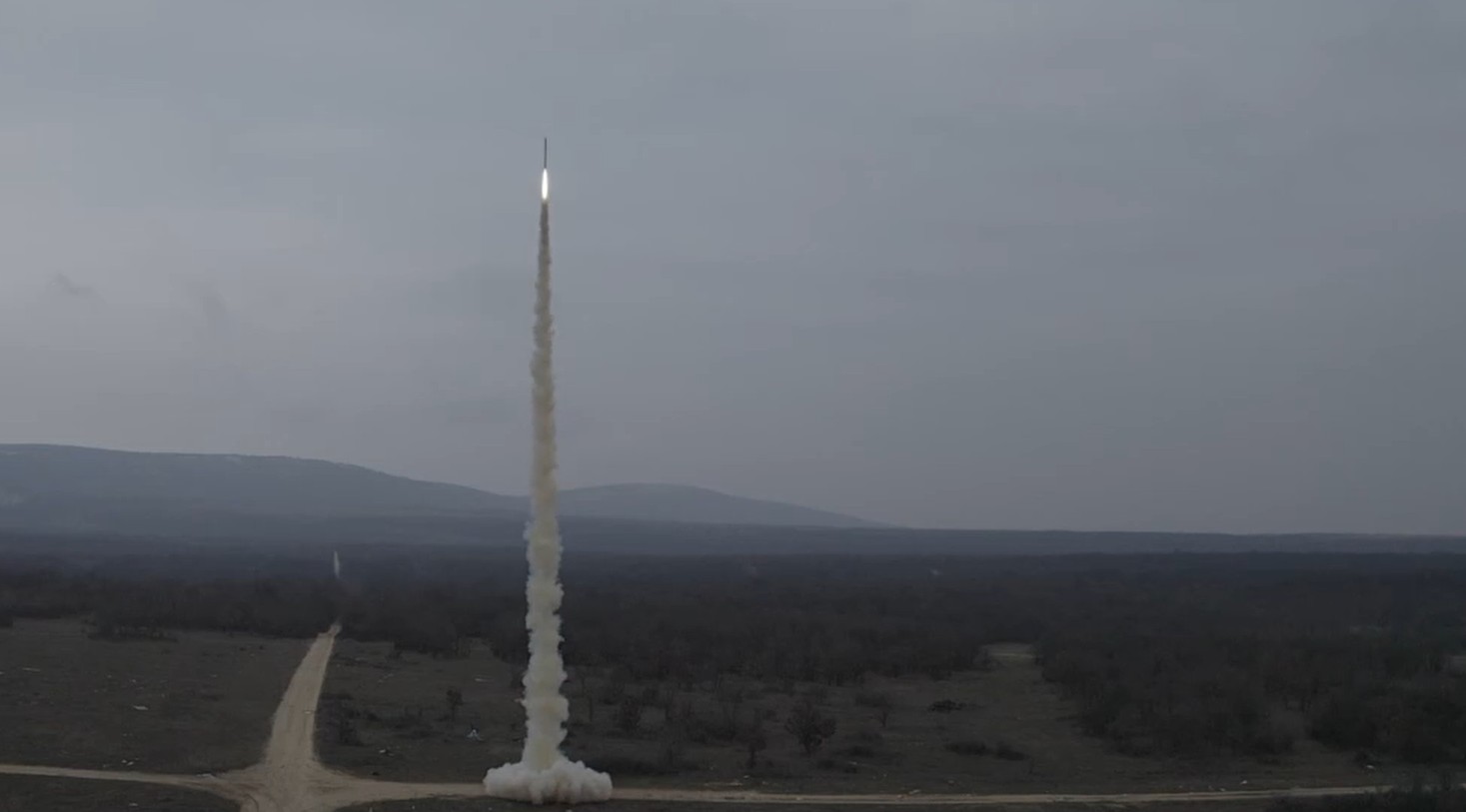 Látványos videón a magyar diákok szuperszonikus rakétája, ami kétszer gyorsabb, mint a hang