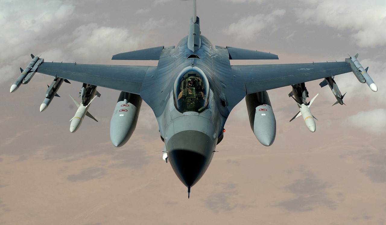 Joe Biden: Az Egyesült Államok nem ad F–16–os vadászgépeket Ukrajnának