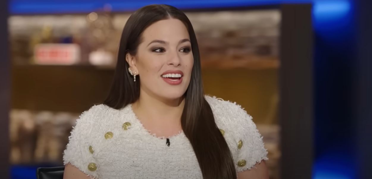 „Olyan volt, mintha egy egész nemzetet etettem volna” – Ashley Graham elárulta, miért nem szoptatja 13 hónapos ikreit