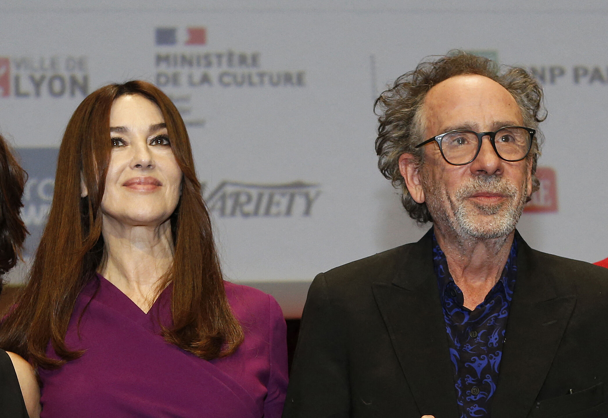 Friss lesifotókon Monica Belluci és Tim Burton, amint Madridban romantikáznak