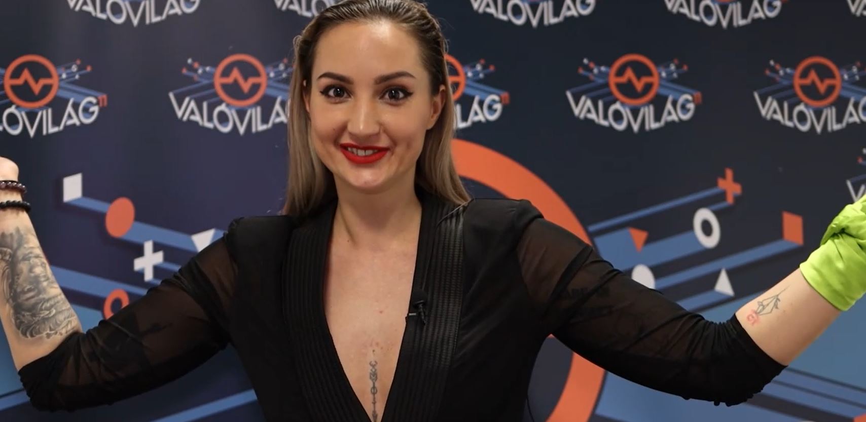 VV Piros az OnlyFans-oldaláról: „Egy hete kezdtem, és most tartok félmilliónál”