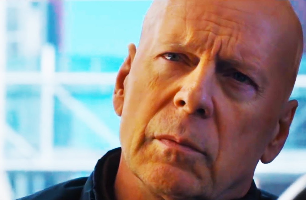 Megható videóval köszöntötték fel a demenciával küzdő Bruce Willist a szülinapján