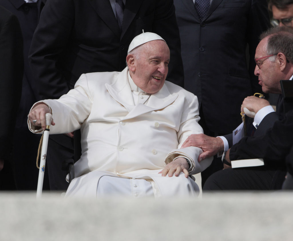 Nem lehet kizárni, hogy elmarad Ferenc pápa magyarországi látogatása, bár „jó kezekben van”