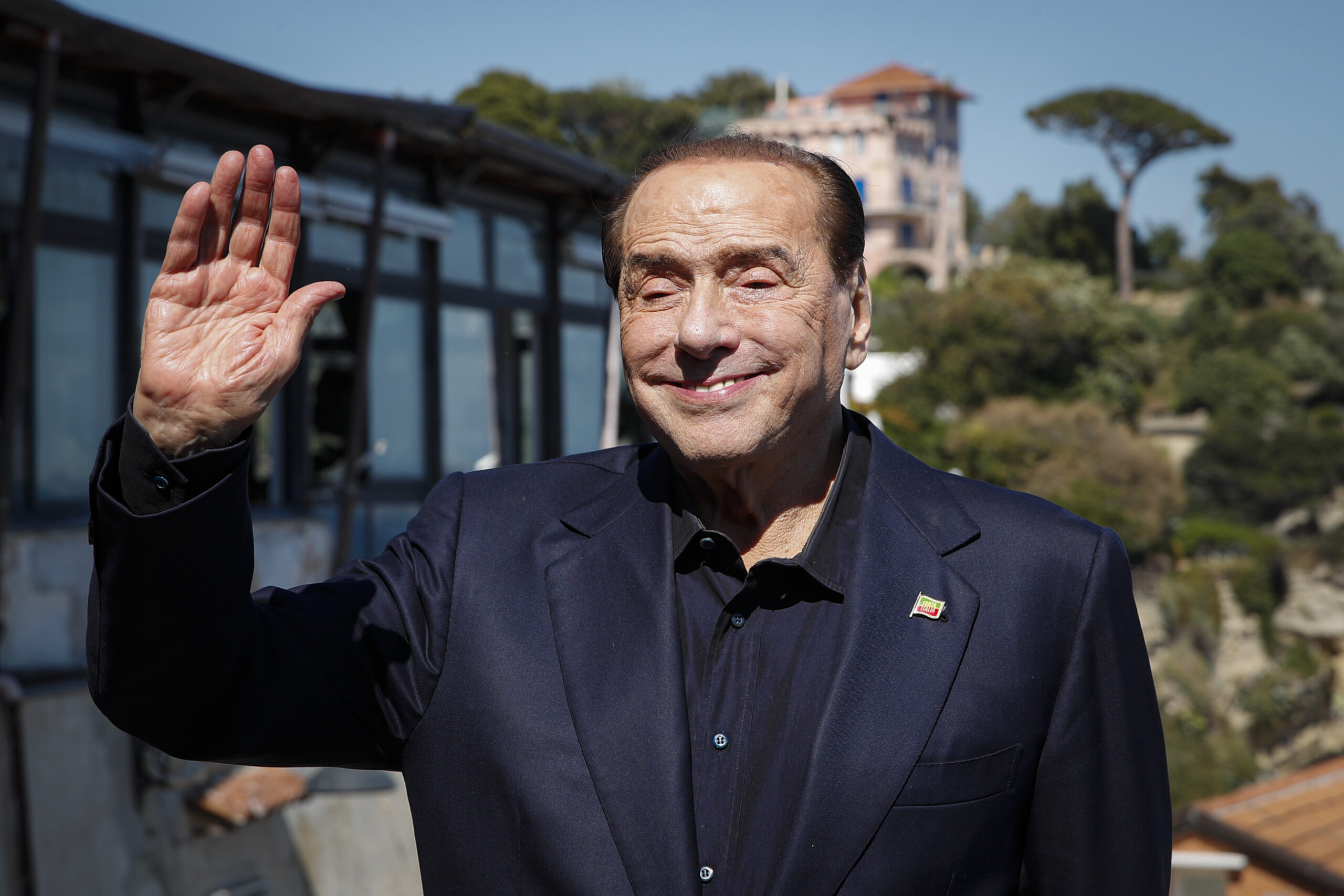 Súlyos állapotban van Silvio Berlusconi, intenzív osztályon kezelik