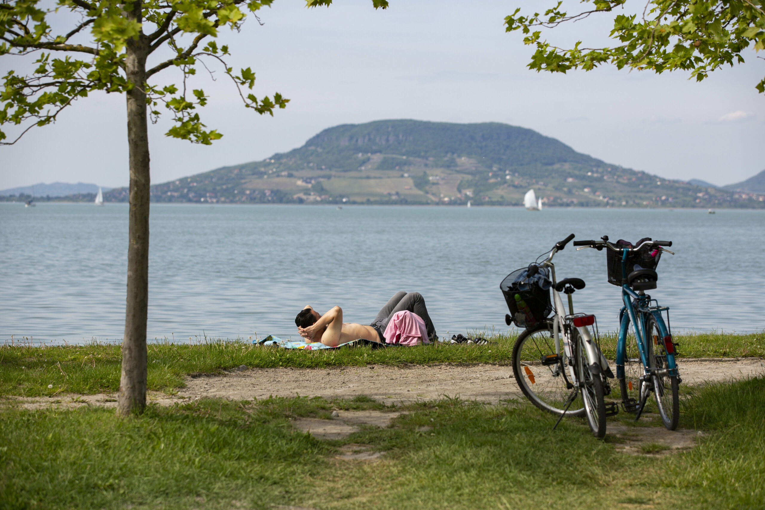 Jó hír a nyárra: teljesen körbeért a Balaton körüli bringaút