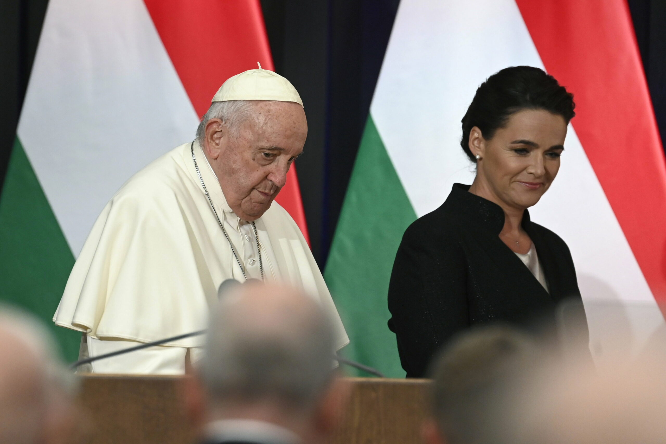 Ferenc pápa magyarul zárta a beszédét: „Isten, áldd meg a magyart”
