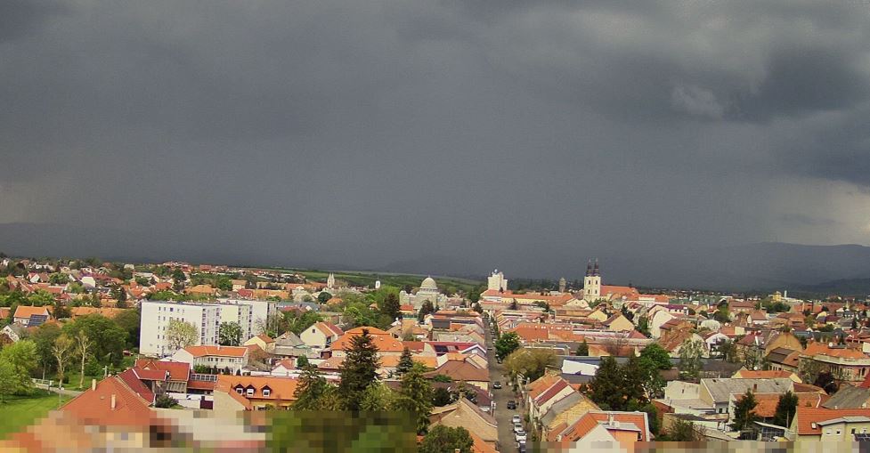 Jön a nagy vihar, kiadták a riasztást, akár jég is eshet több megyében