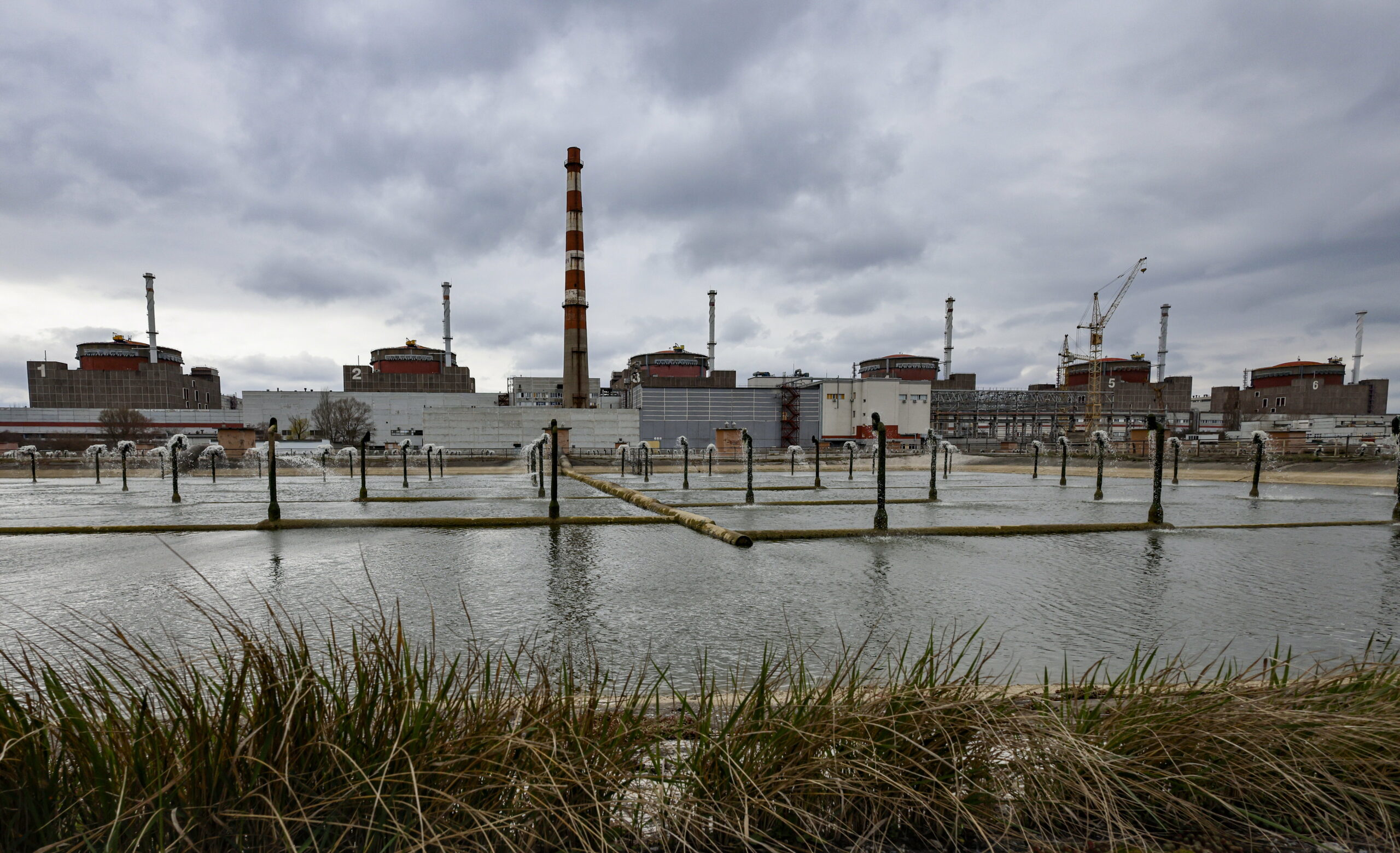 Pánikszerű evakuálás kezdődött a zaporizzsjai atomerőműnél a küszöbön álló ukrán ellentámadás miatt