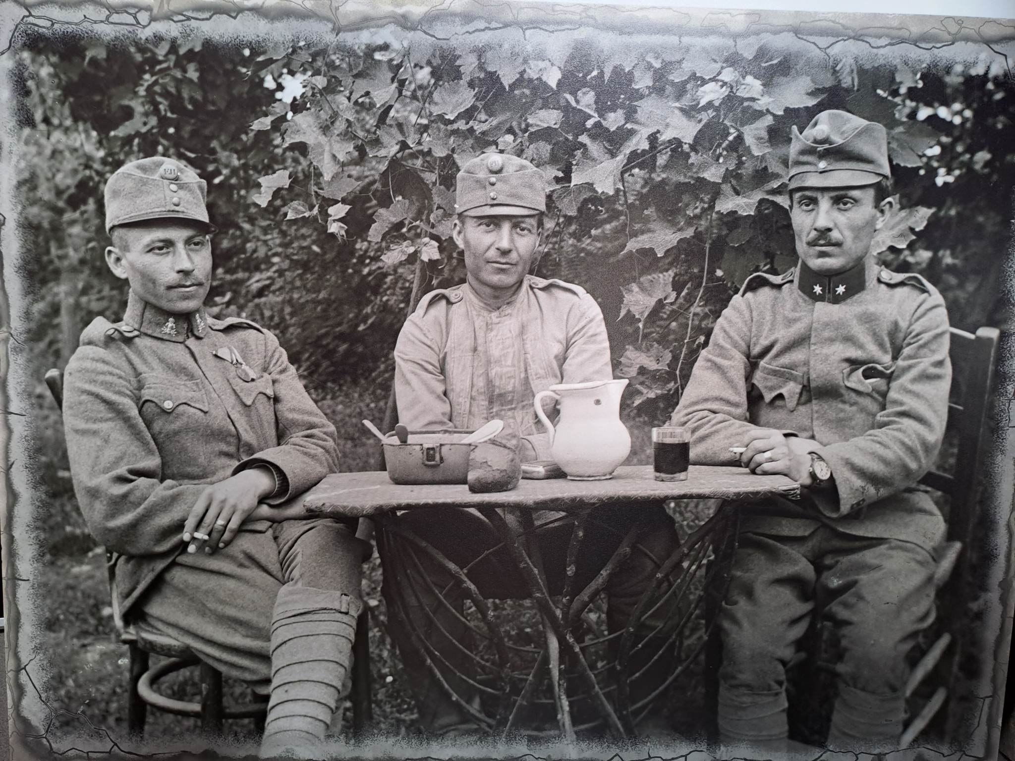 A halálba menők utolsó békés életképei – Hegyi Endre első világháborús fotókiállításán jártunk