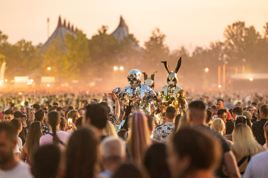 Fashion Show és utcaszínház is lesz az idei Balaton Soundon