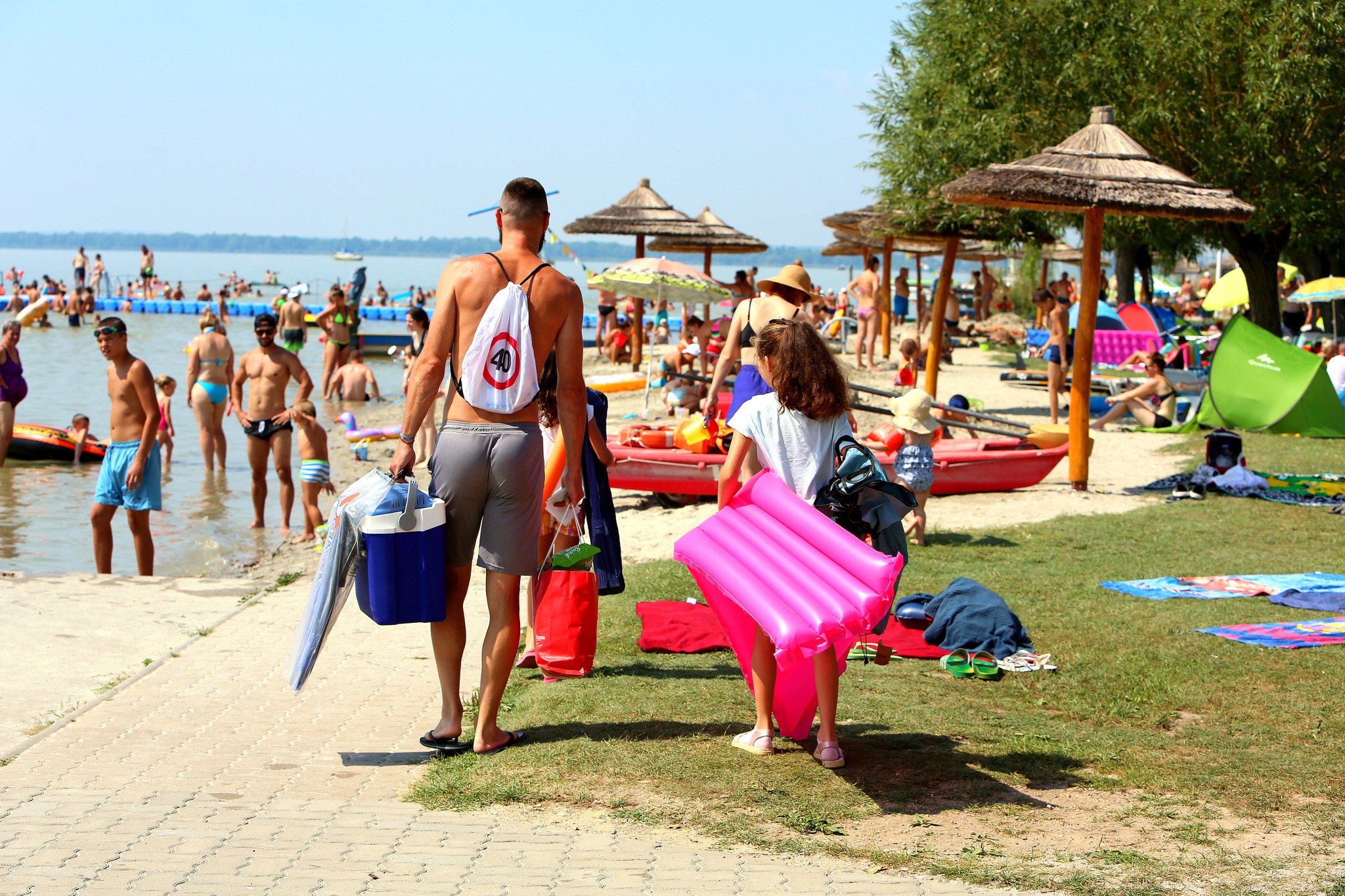 Megvan az ország első ötcsillagos minősítésű strandja, méghozzá a Balaton északi partján