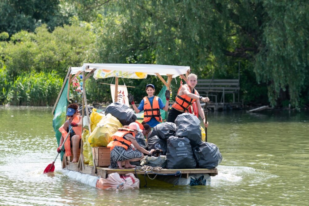 6,5 tonna hulladékot gyűjtöttek össze a Tisza-tónál környezetvédelmi aktivisták