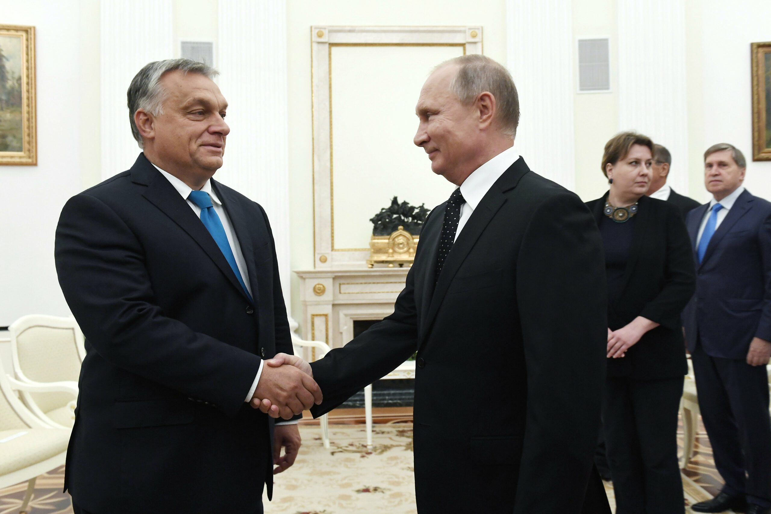 Orbán Viktor számára Putyin nem háborús bűnös, Ukrajna pedig már nem szuverén nemzet