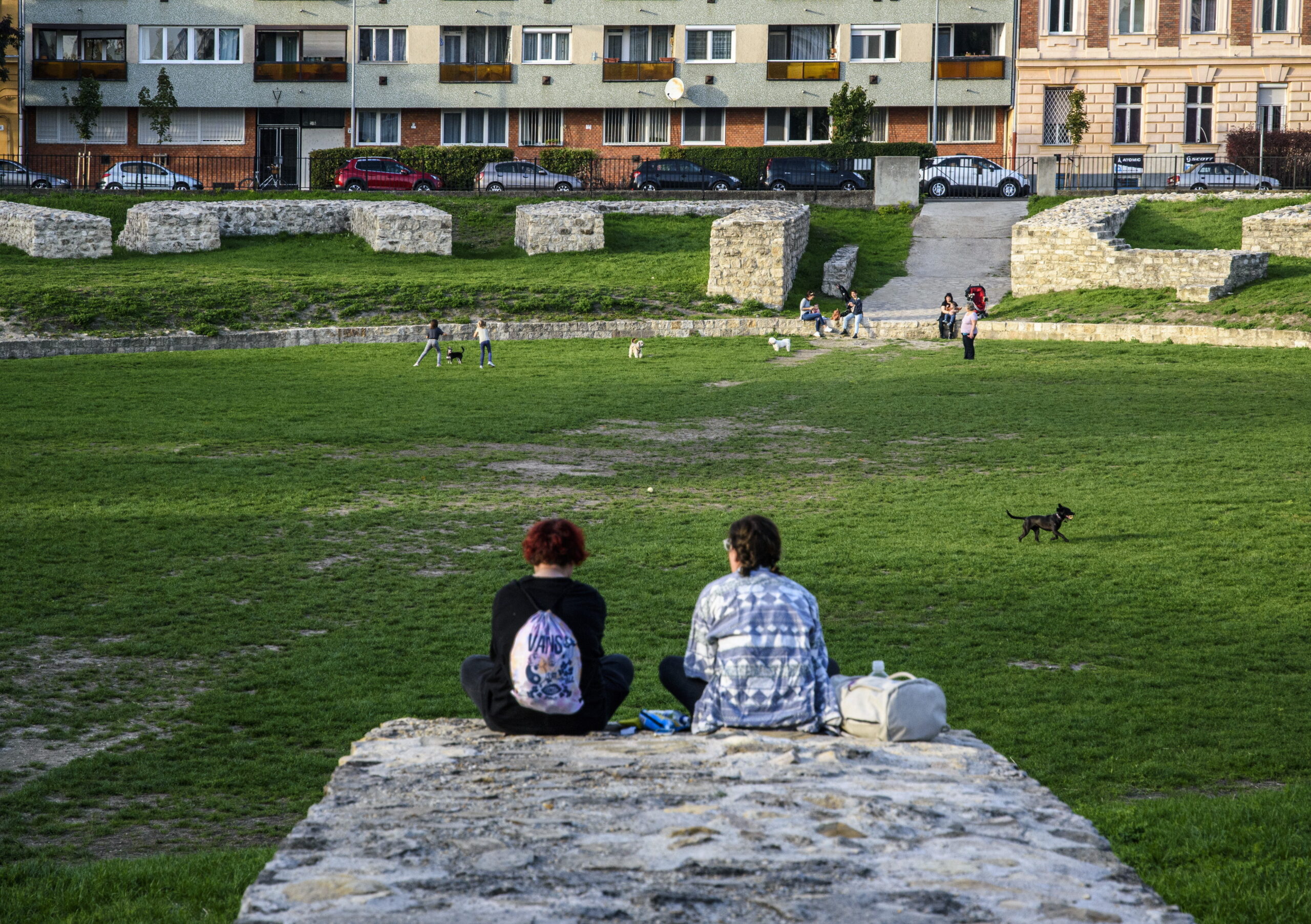 Lesújtó adat: minden harmadik magyar fiatal külföldön képzeli el a jövőjét