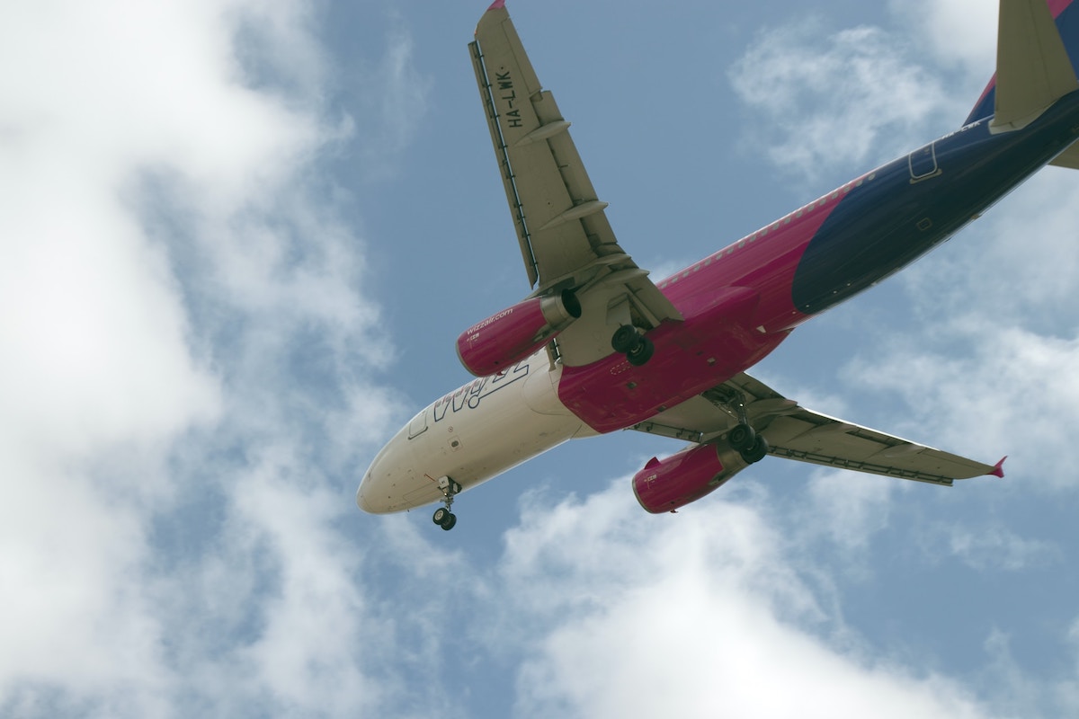 Kényszerleszállást hajtott végre a Wizz Air gépe Budapesten a hajtómű meghibásodása miatt