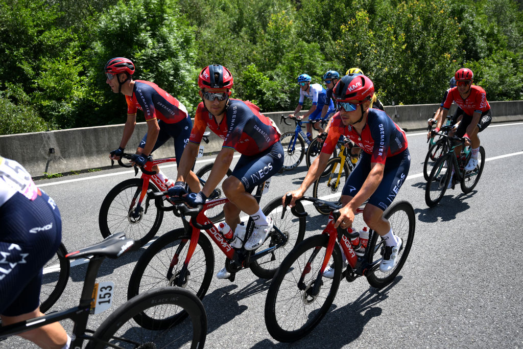 „Köszönöm szépen ezt a szarságot” – szögeket szórt szét valaki a Tour de France utolsó kilométerein