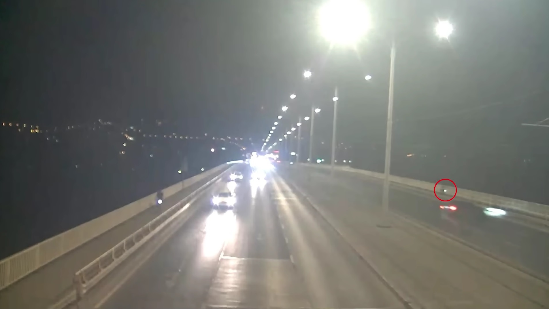 Felkavaró videón az Árpád hídi halálos gázolás pillanatai