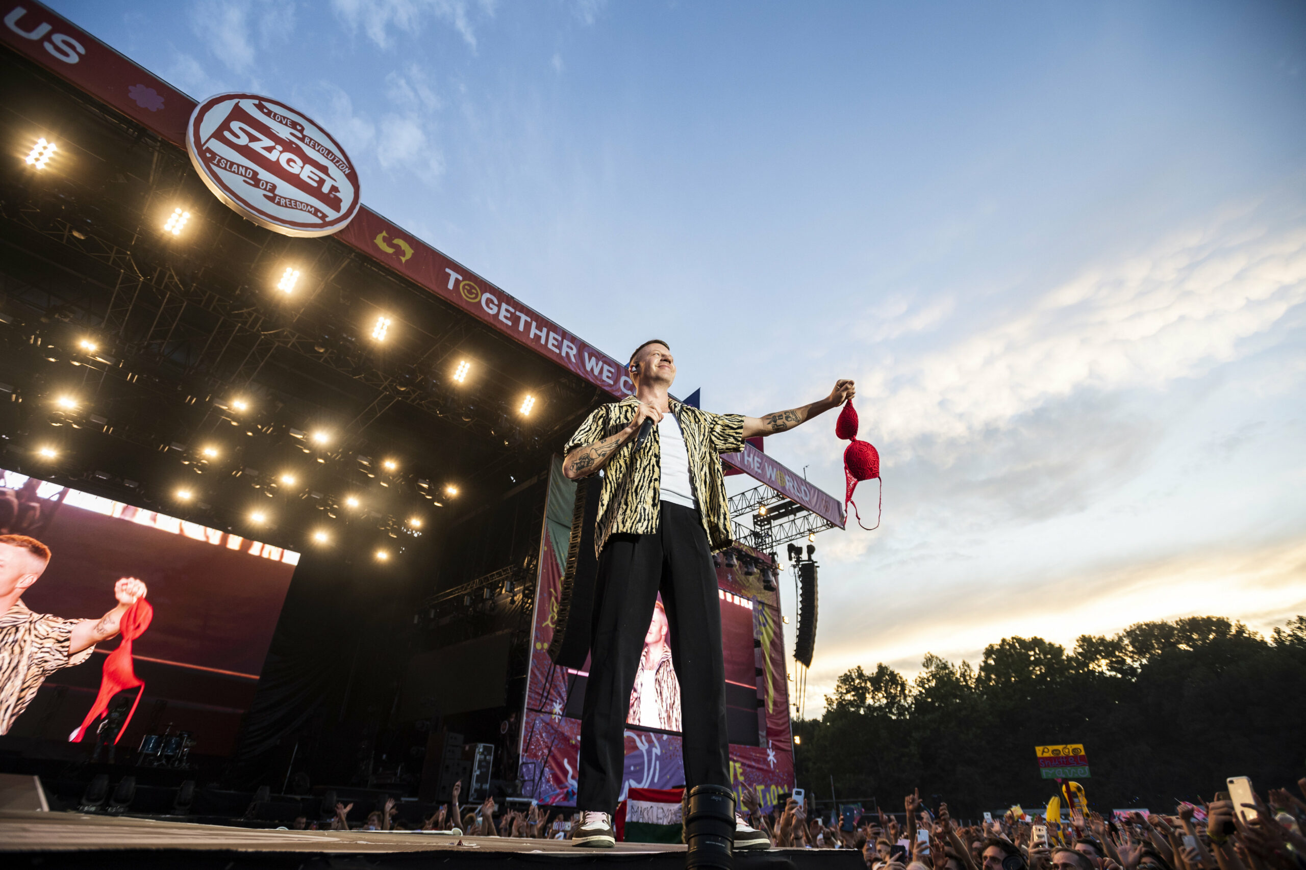 Macklemore szívesen Budapestre költözne: „Lehetetlen, hogy itt valakinek rosszkedve legyen”