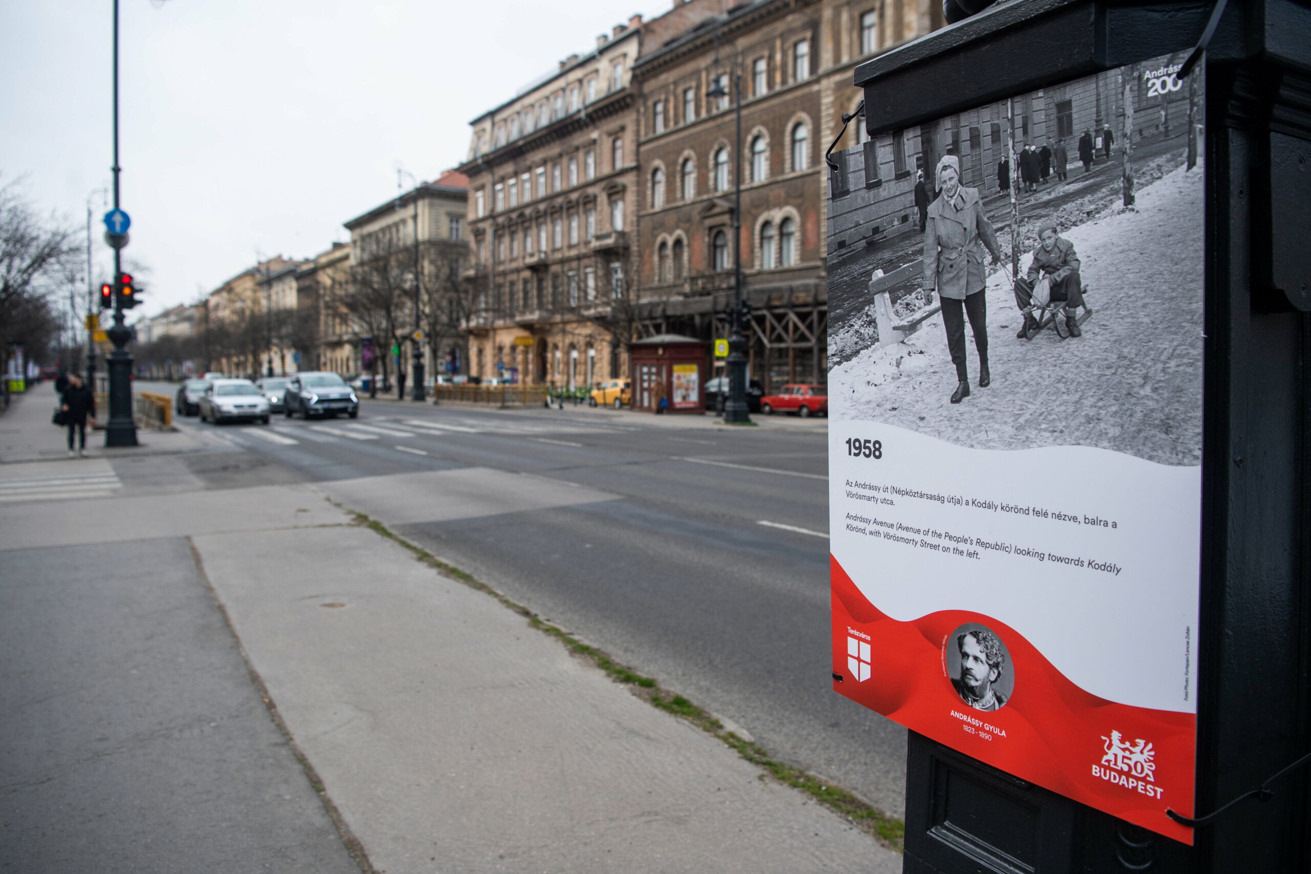 Teljesen ingyen foglal le budapesti területeket augusztus 20-ára a magyar állam, a fővárosi önkormányzat tízmilliókat bukik ezzel