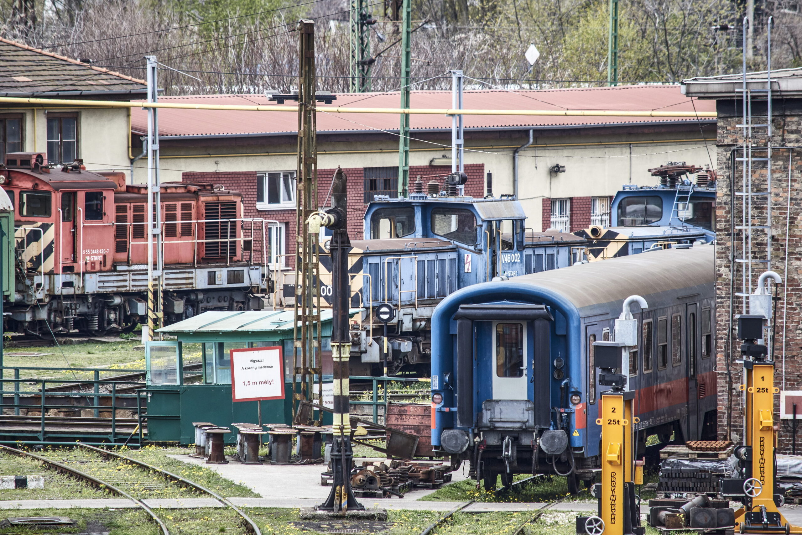 Halálra gázolt a vonat egy férfit Budapesten – Cegléd felé jelentős késések várhatóak