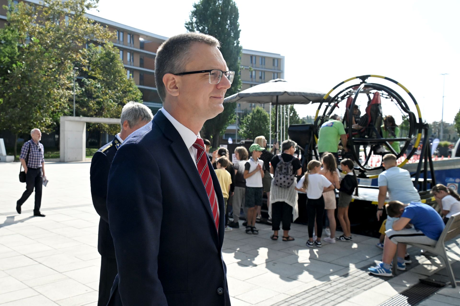 Rétvári Bence a baloldalt vette elő, amiért egyetlen lélegeztetőgépet sem sikerült eladnia a kormánynak