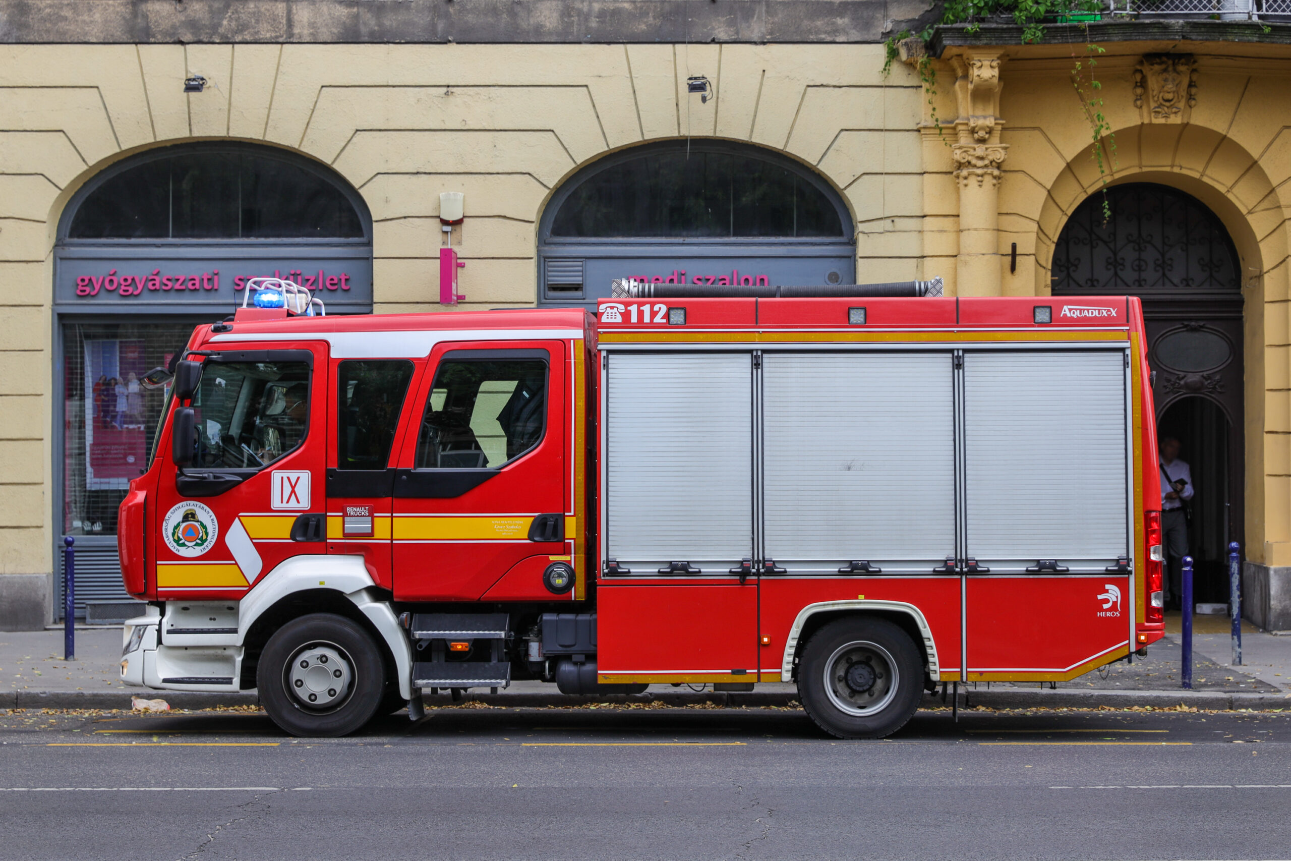 Tűz volt a Debreceni Egyetemen – százaknak kellett elhagyni az épületet