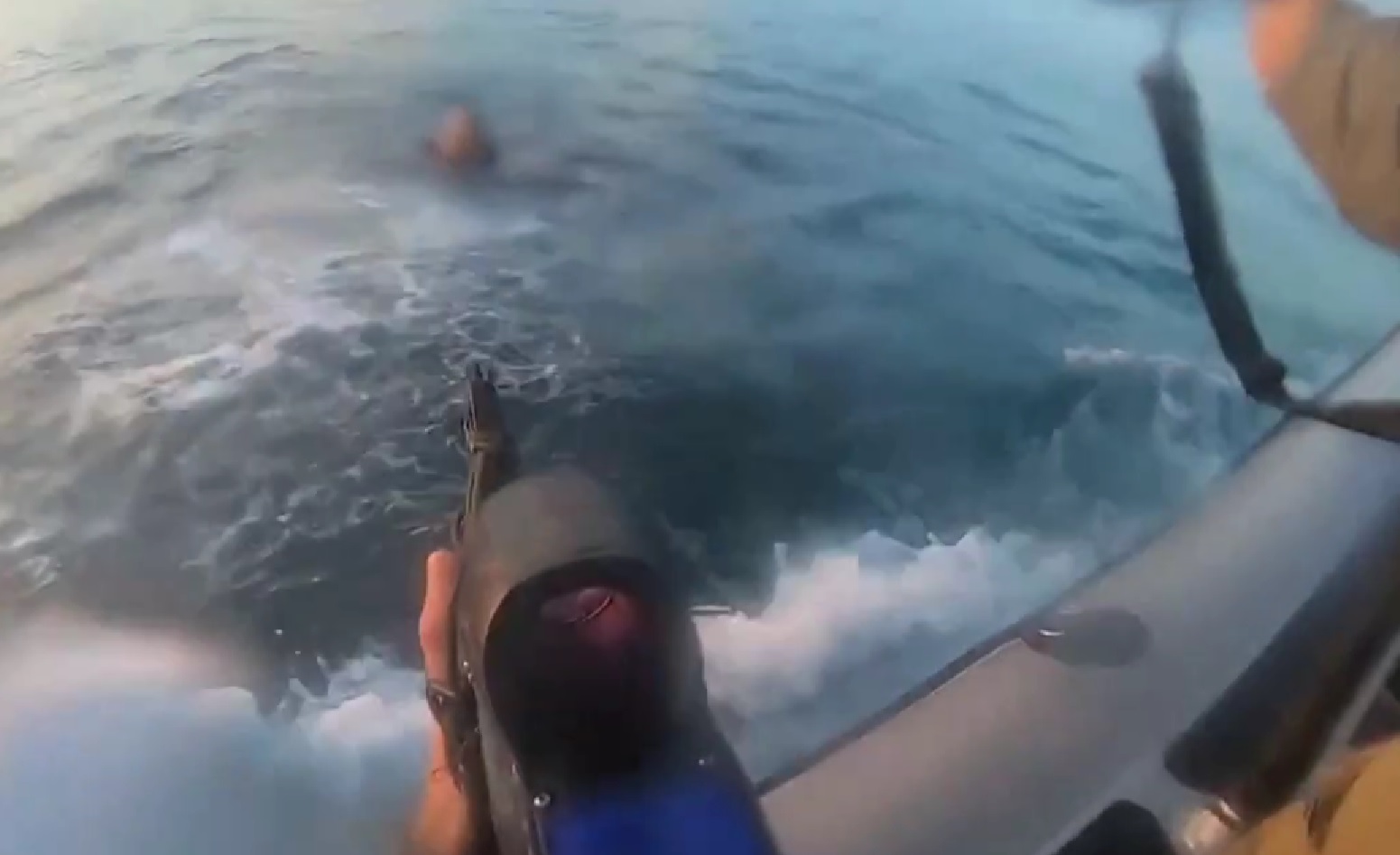 Felkavaró videón a Hamász és az izraeli hadsereg közötti brutális tengeri összecsapás
