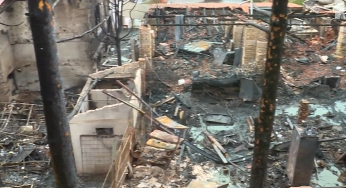 „Égjen, aminek égnie kell” – kiabálta a férfi, miközben a felgyújtott lakókocsijától több ház is kiégett Budakeszin
