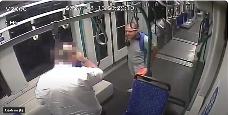 Videó: megütötte és megrugdosta a 6-os villamos vezetőjét egy agresszív férfi